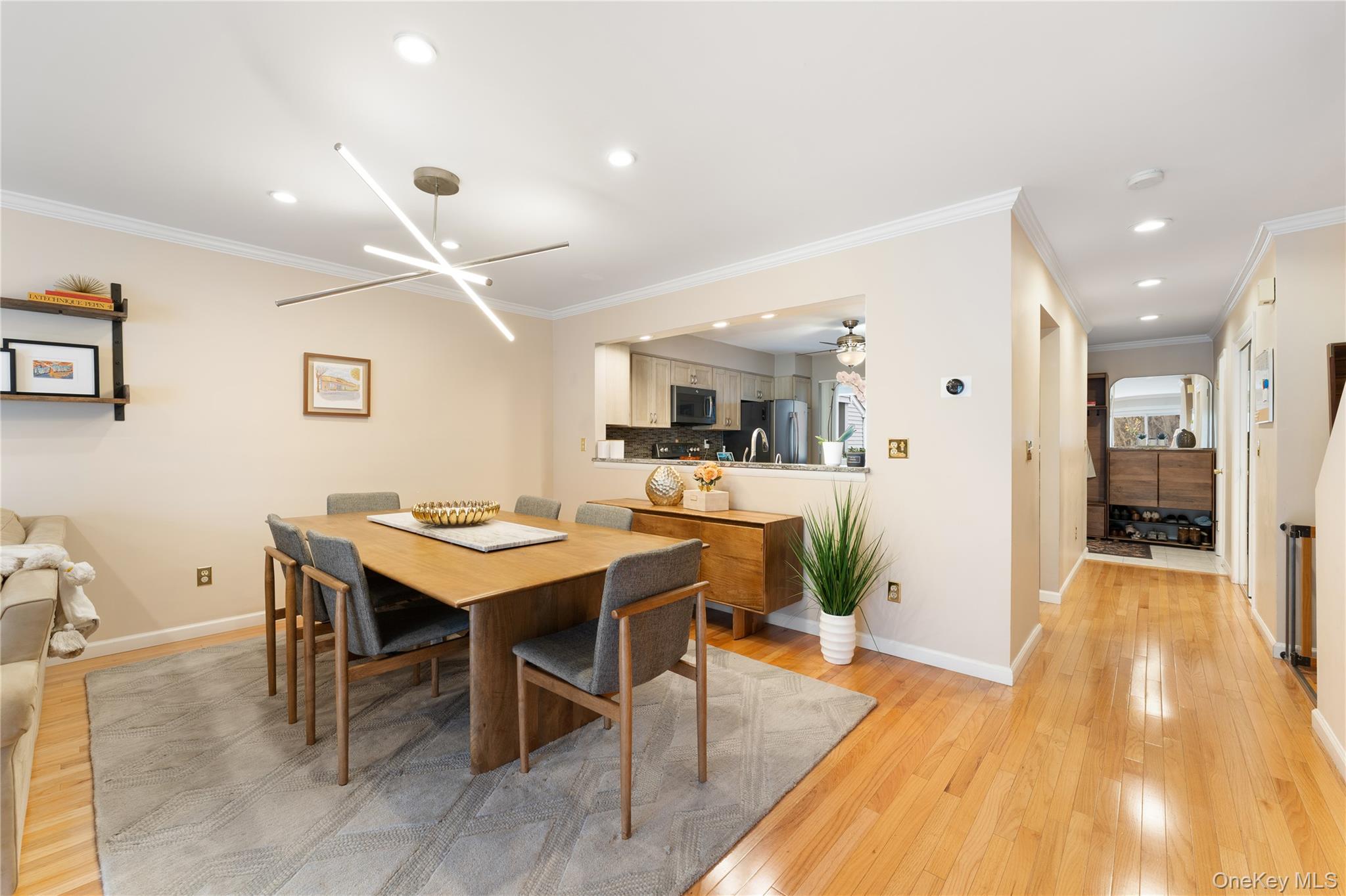 #5 photo, 17 Ledgewood Commons, Millwood , NY 10546