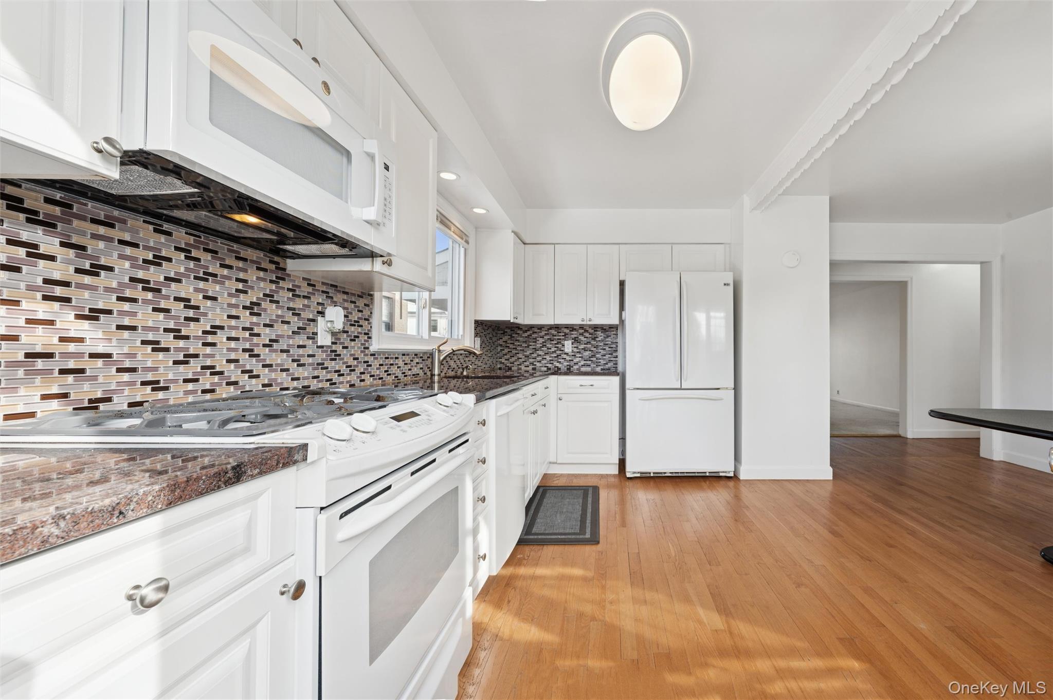 #12 photo, 138 Colonial Place, New Rochelle , NY 10801