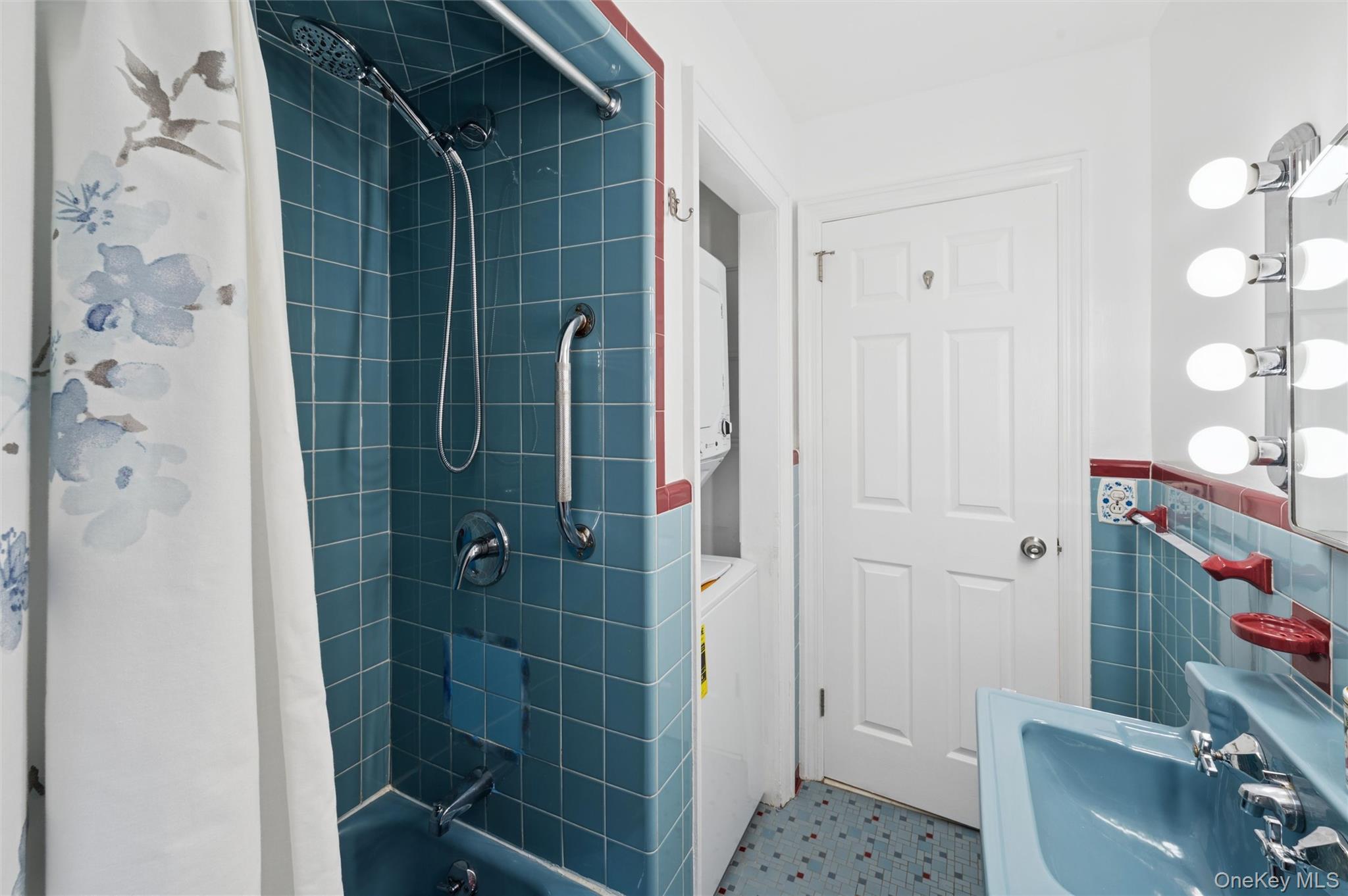 #20 photo, 138 Colonial Place, New Rochelle , NY 10801