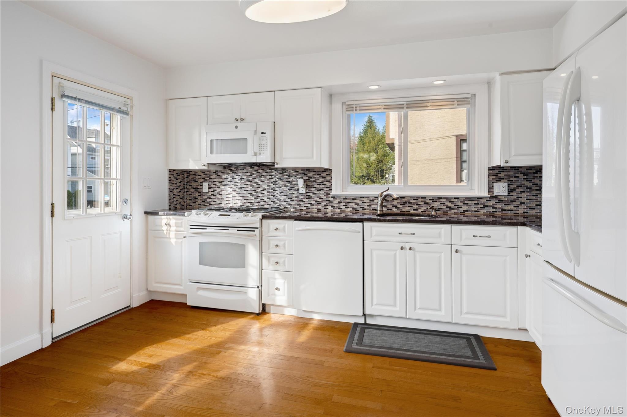 #7 photo, 138 Colonial Place, New Rochelle , NY 10801