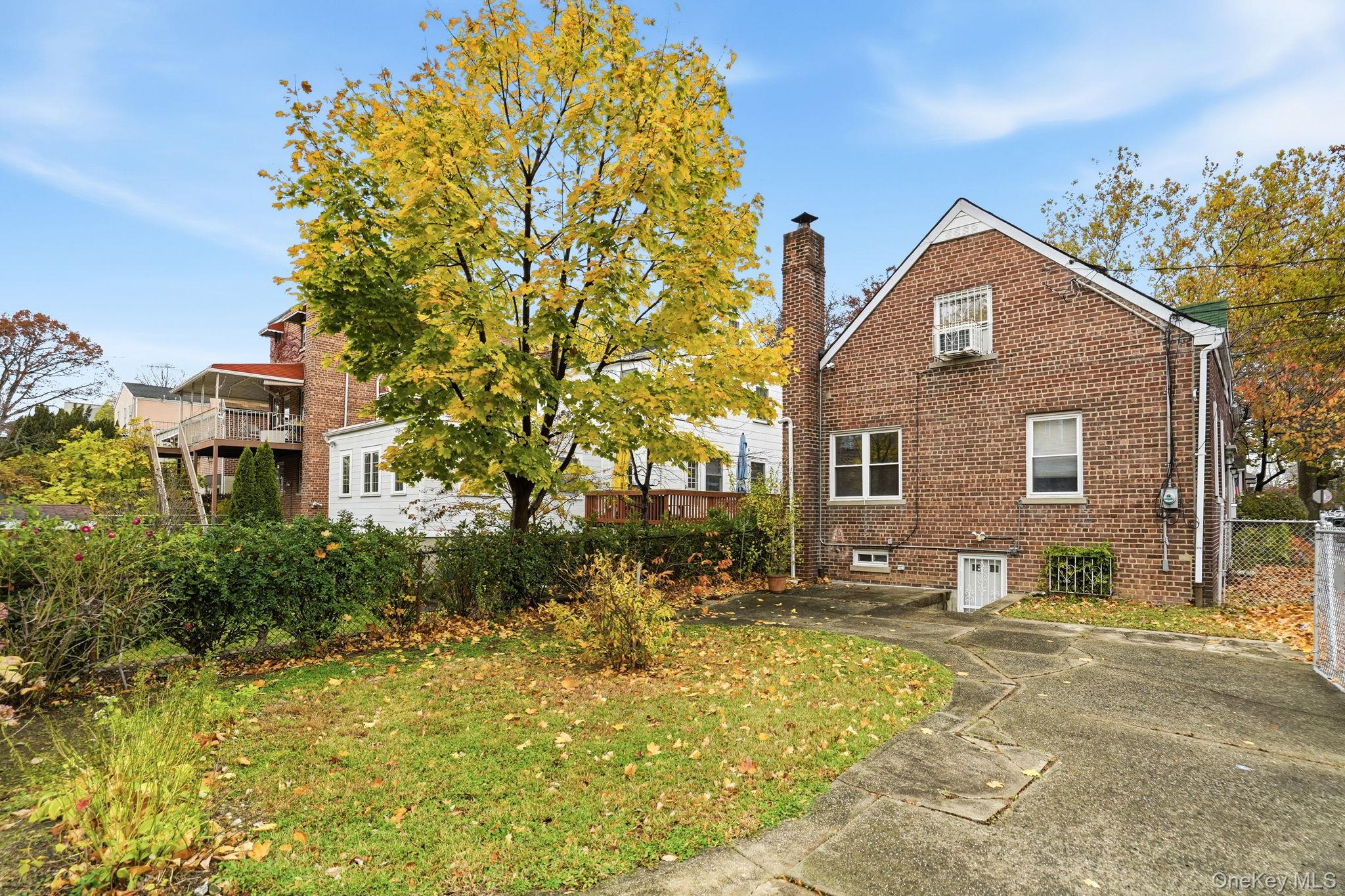 #16 photo, 2335 Young Avenue, Bronx , NY 10469