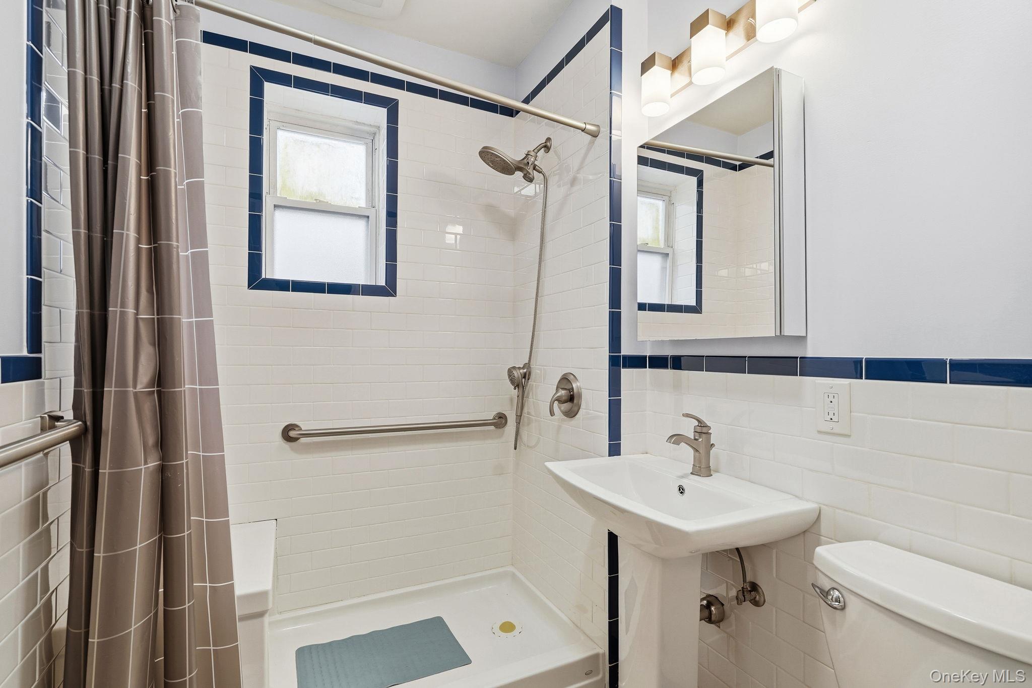 #7 photo, 2335 Young Avenue, Bronx , NY 10469