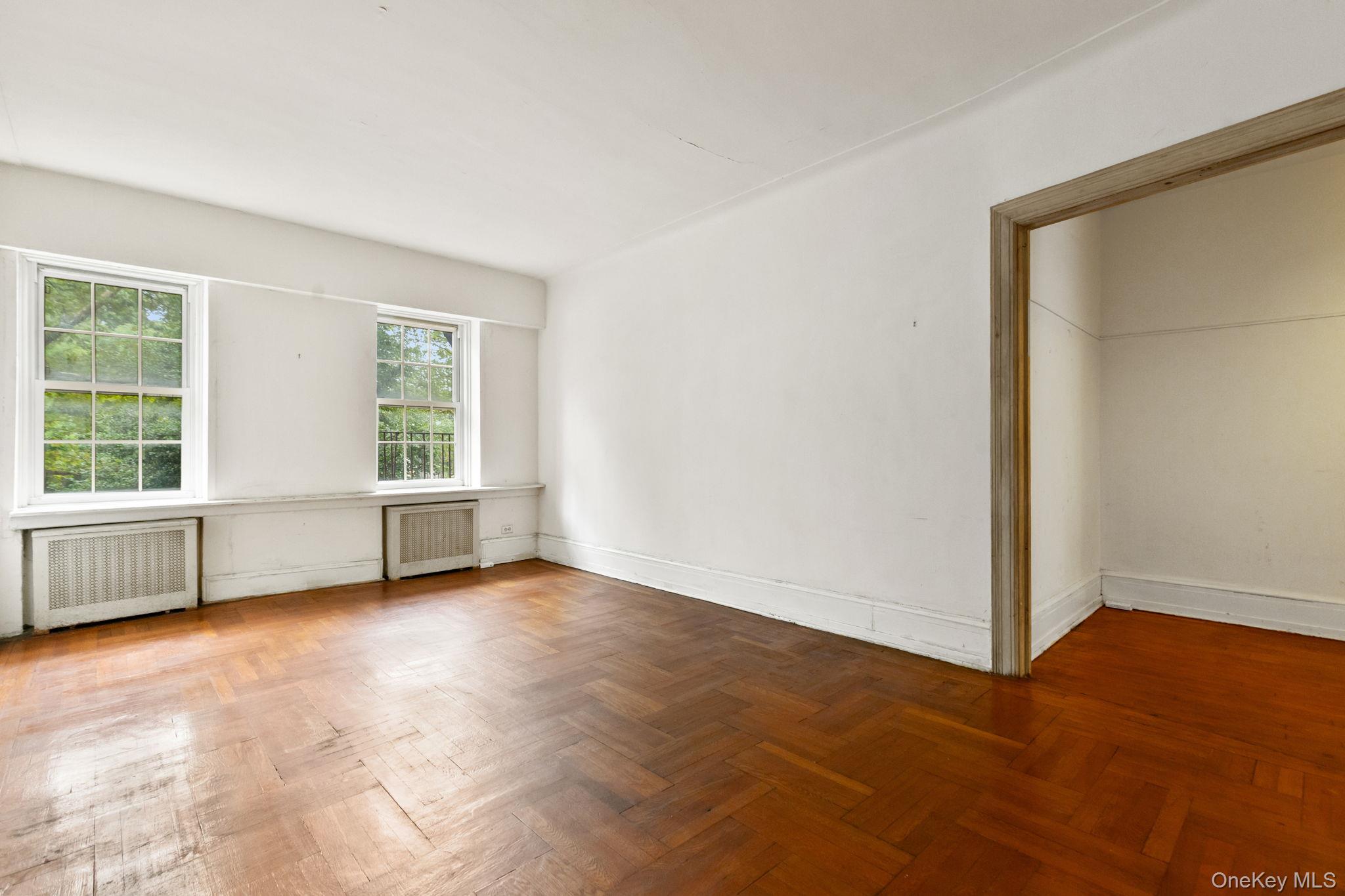 #10 photo, 525 W 238th Street, Bronx , NY 10463