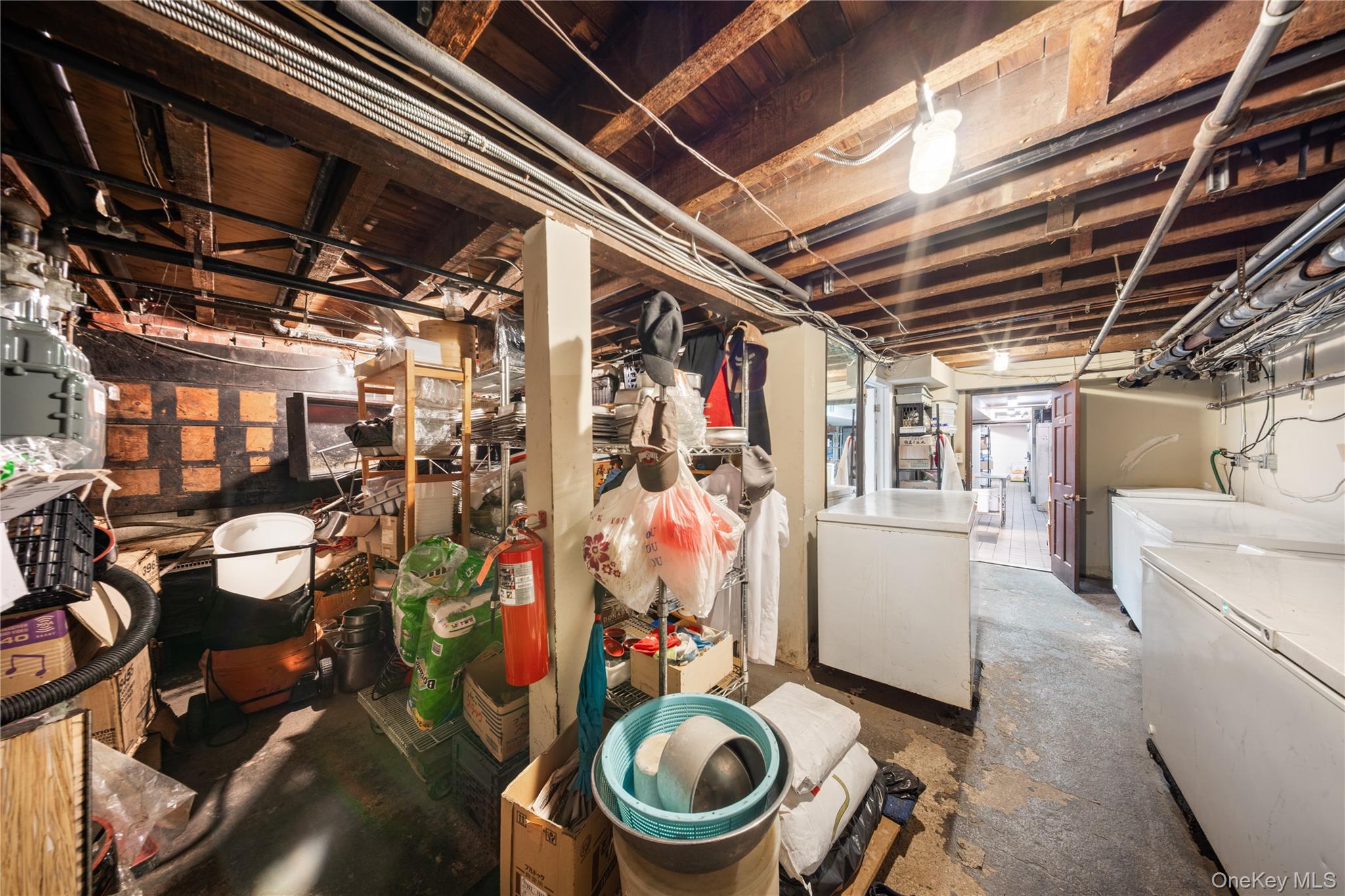 #17 photo, 77 Middle Neck Rd, Great Neck , NY 11021