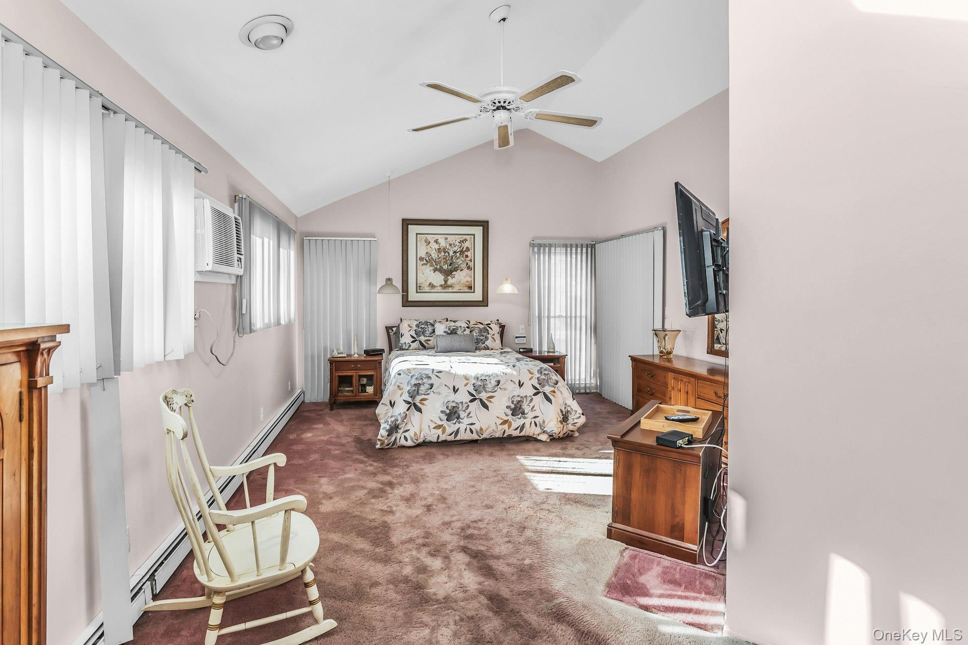 #16 photo, 45 Verleye Avenue, سوفولك East Northport , NY 11731