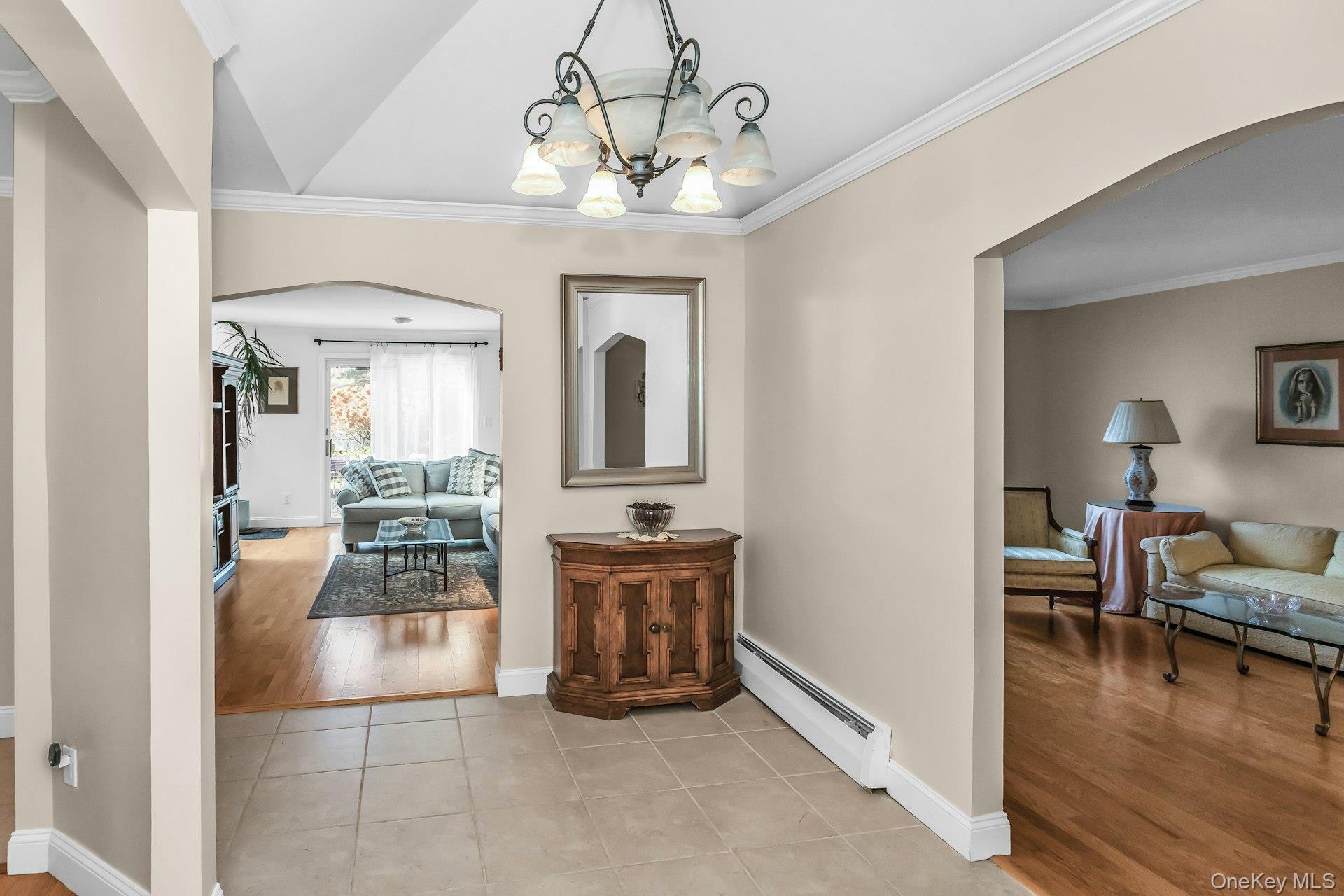 #4 photo, 45 Verleye Avenue, سوفولك East Northport , NY 11731