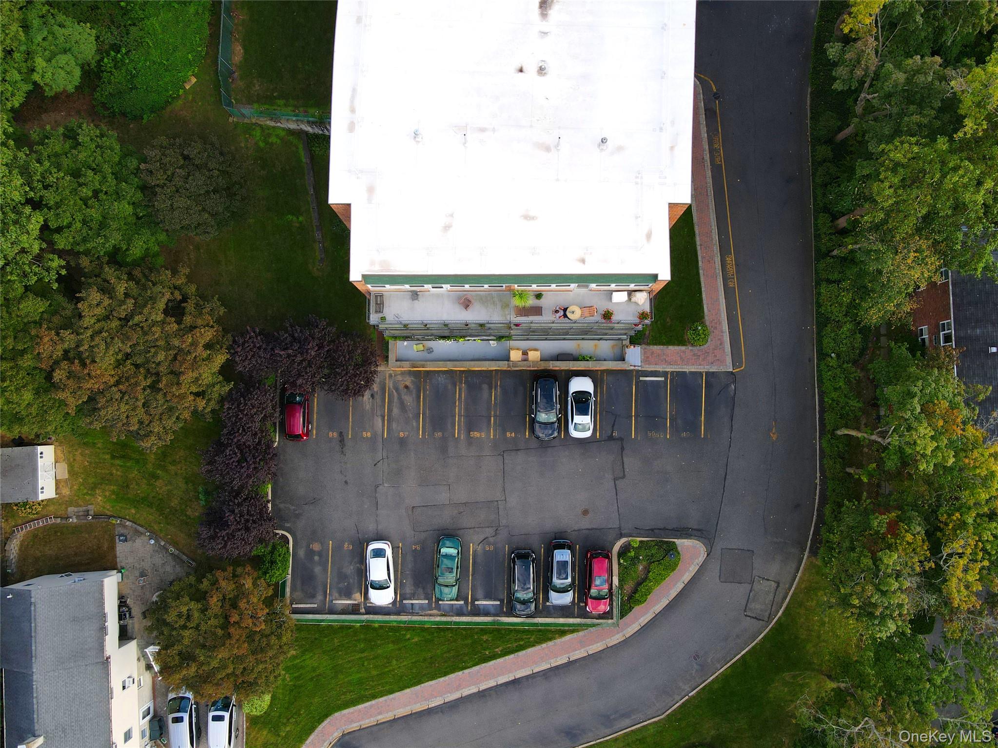 #16 photo, 30 Pearsall Avenue, Glen Cove , NY 11542