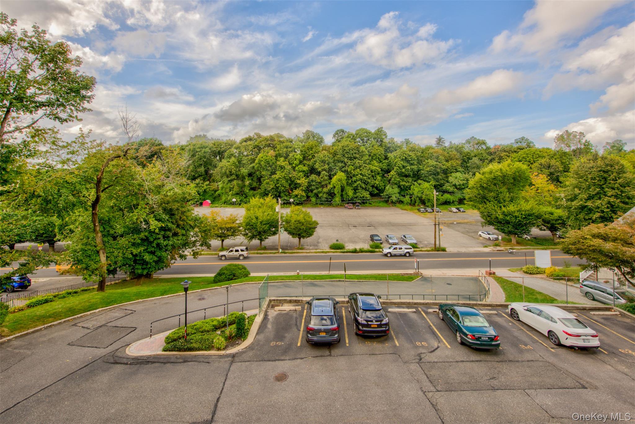 #19 photo, 30 Pearsall Avenue, Glen Cove , NY 11542