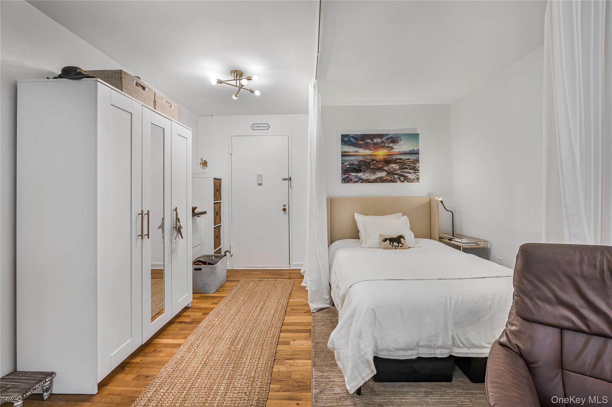 #5 photo, 30 Pearsall Avenue, Glen Cove , NY 11542