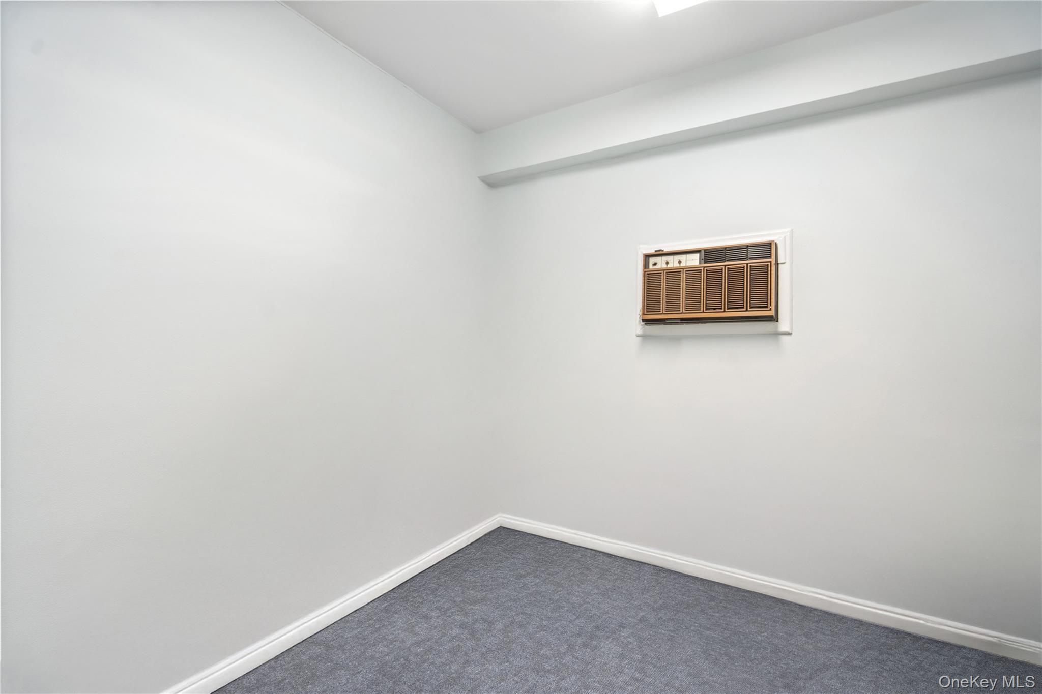 #18 photo, 200 N Village Avenue, Rockville Centre , NY 11570