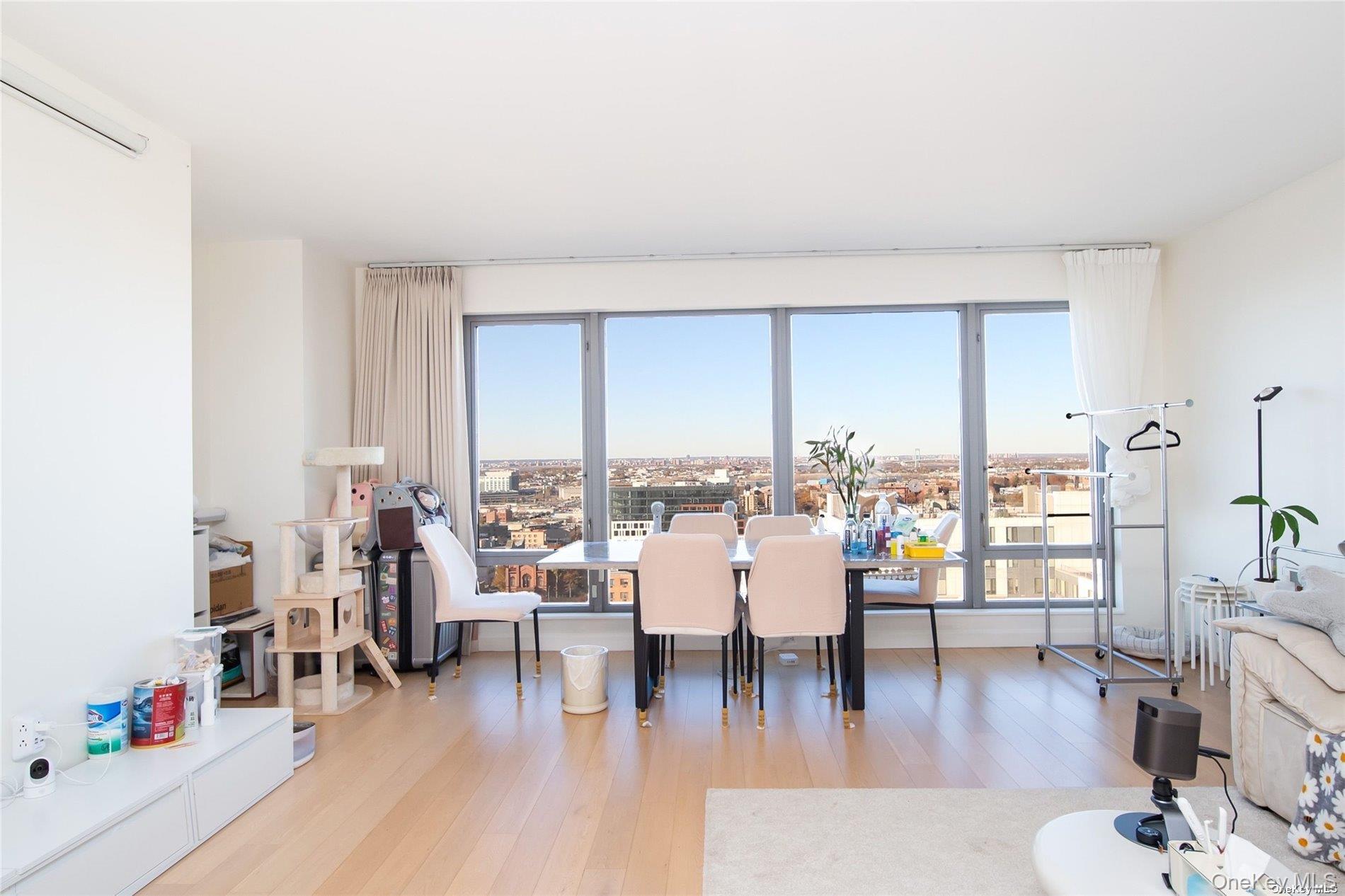 #10 photo, 138-35 39 Avenue, Flushing , NY 11354