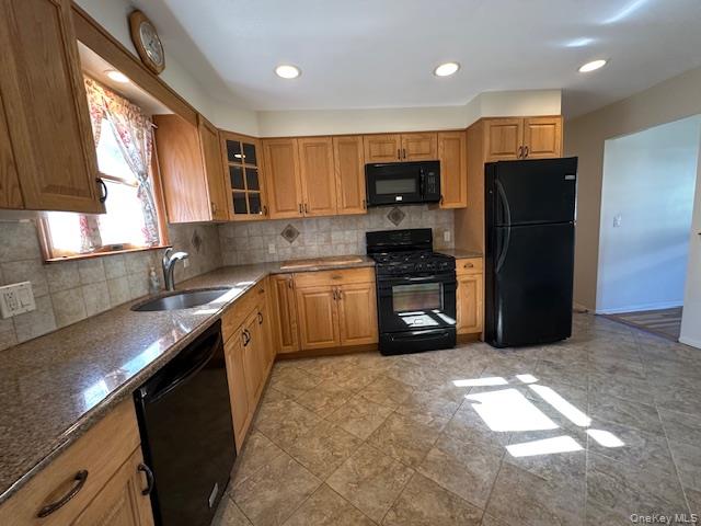 #4 photo, 216 Hill Avenue, Elmont , NY 11003