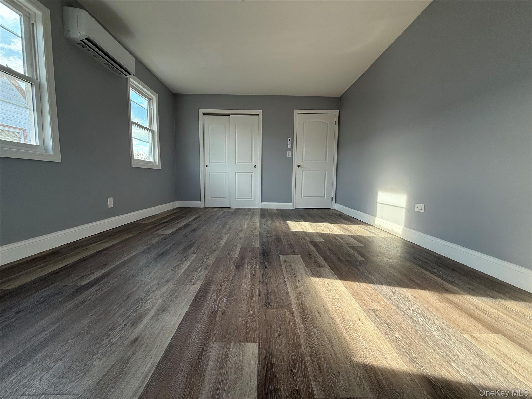 #15 photo, 130-16 233rd, Rosedale , NY 11422