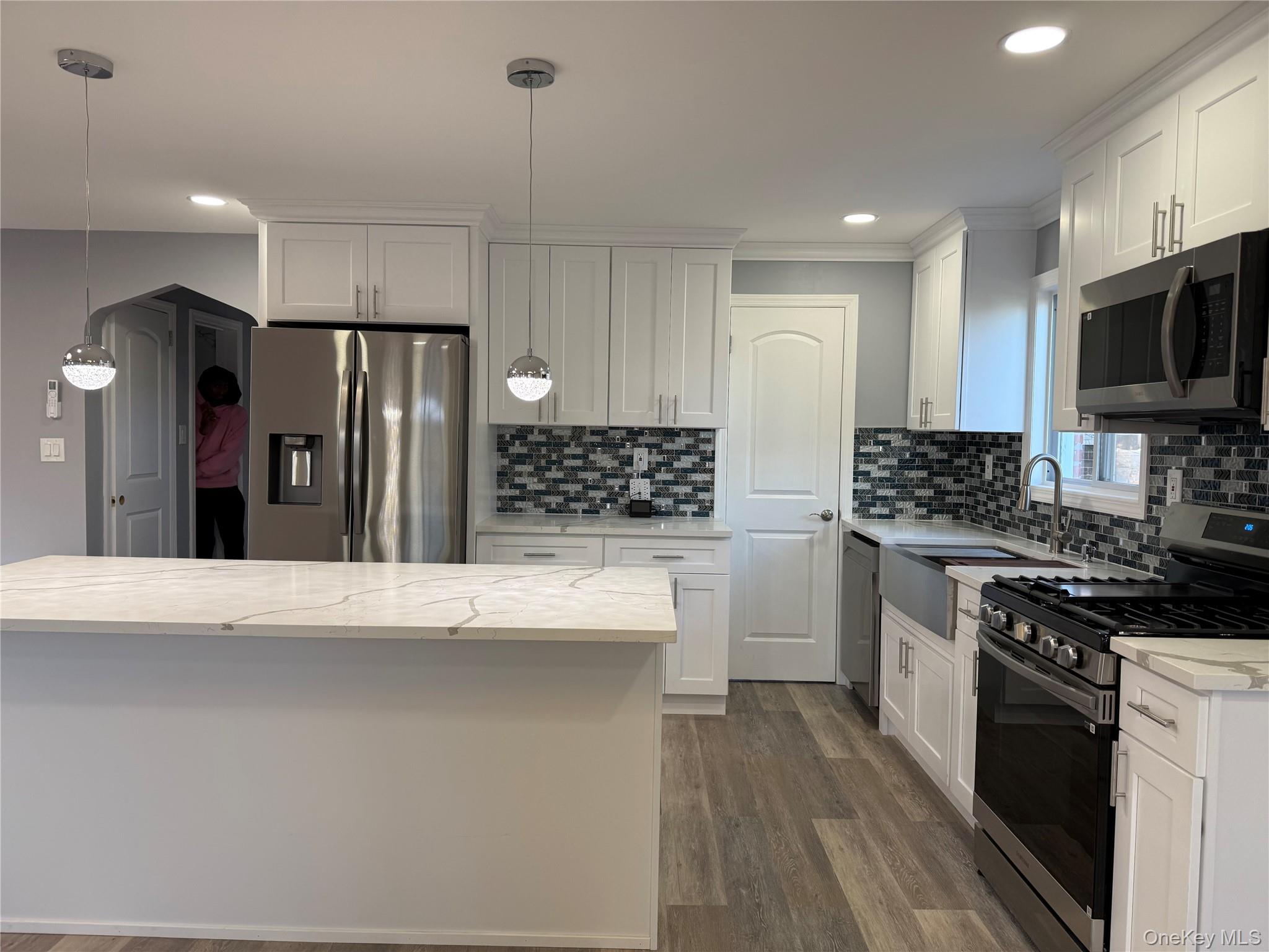 #6 photo, 130-16 233rd, Rosedale , NY 11422