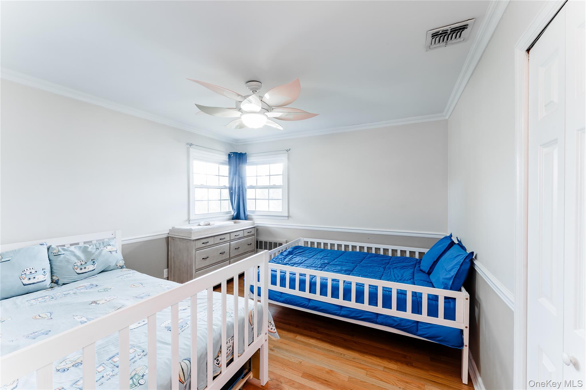 #18 photo, 575 Cornwell Avenue, Malverne , NY 11565