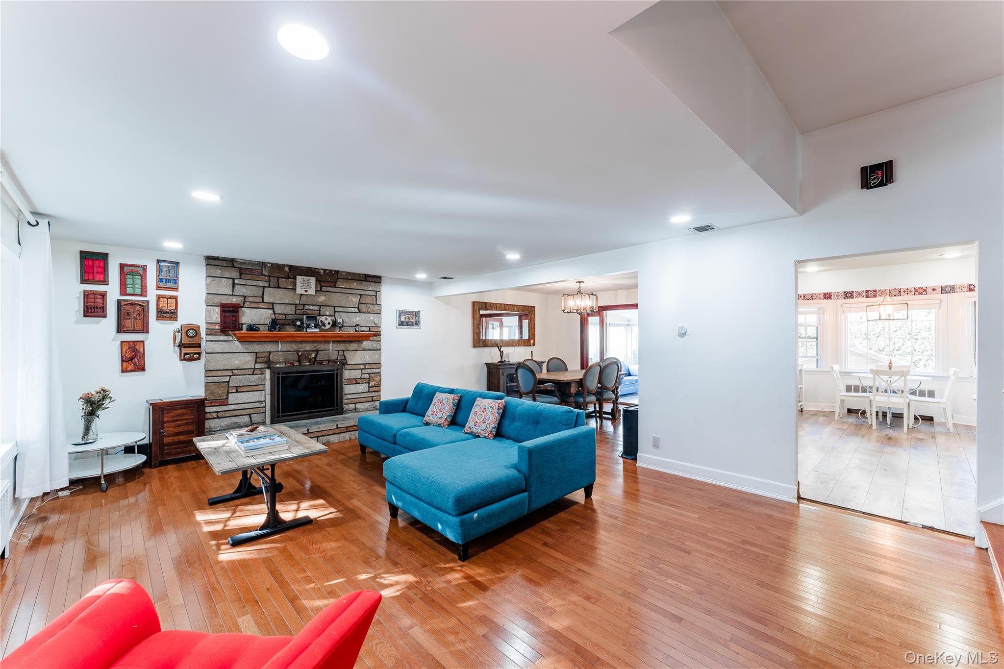 #8 photo, 575 Cornwell Avenue, Malverne , NY 11565