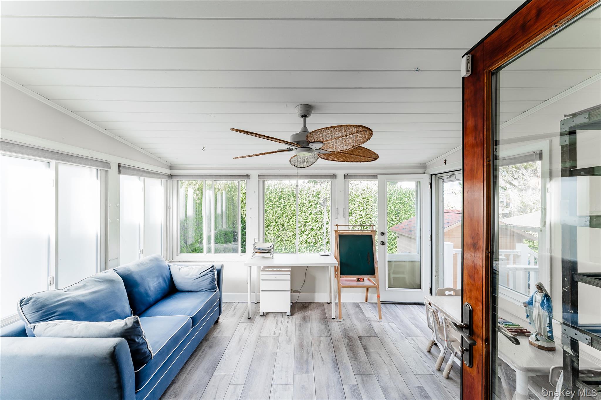 #9 photo, 575 Cornwell Avenue, Malverne , NY 11565