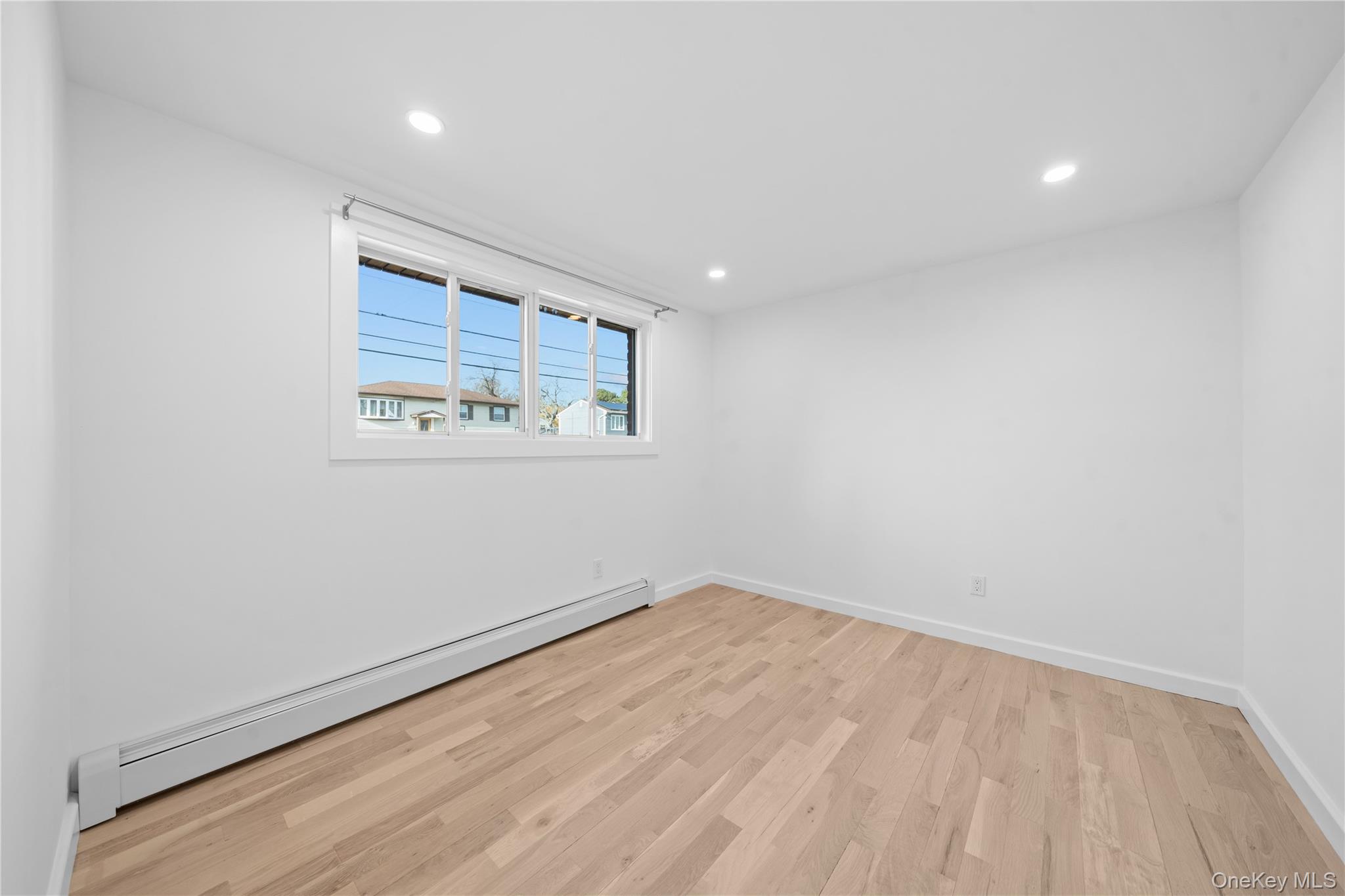 #18 photo, 61 Lincoln Avenue, サフォーク郡 Deer Park , NY 11729