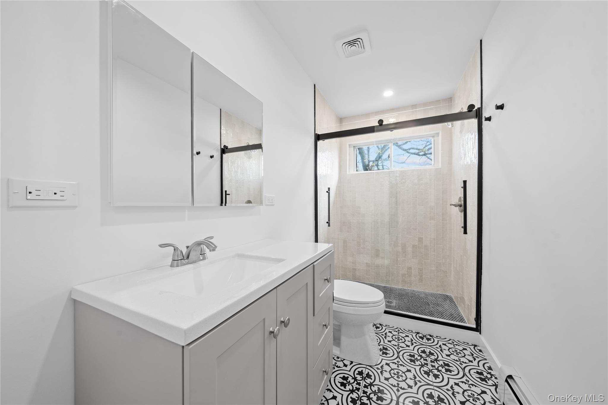 #19 photo, 61 Lincoln Avenue, サフォーク郡 Deer Park , NY 11729