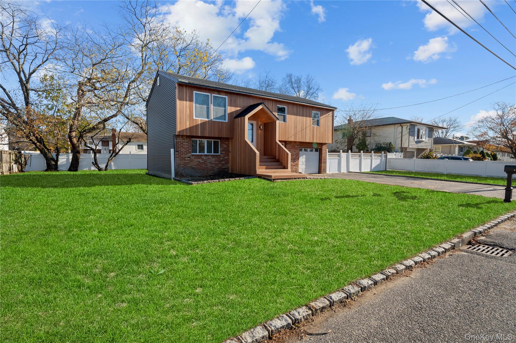 #7 photo, 61 Lincoln Avenue, サフォーク郡 Deer Park , NY 11729