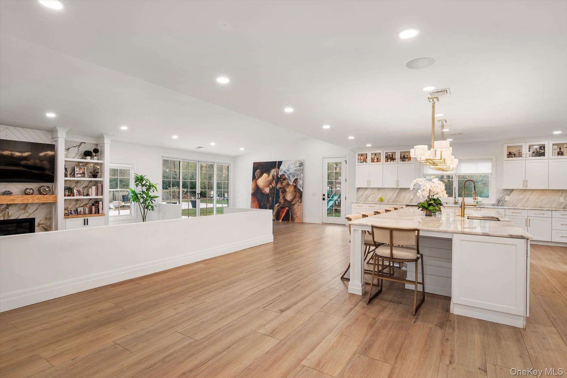 #12 photo, 7 Barrington Place, Melville , NY 11747