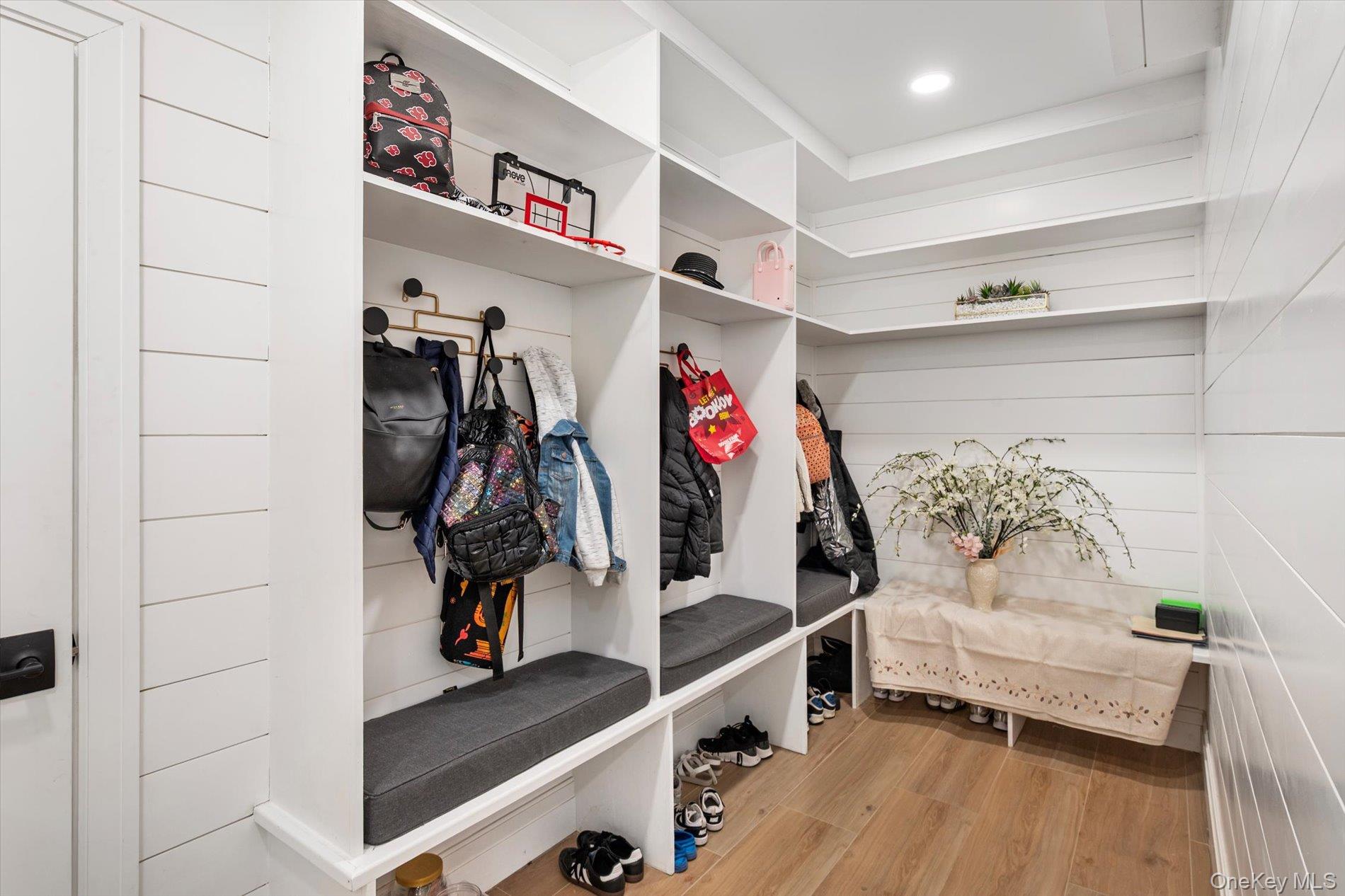 #16 photo, 7 Barrington Place, Melville , NY 11747