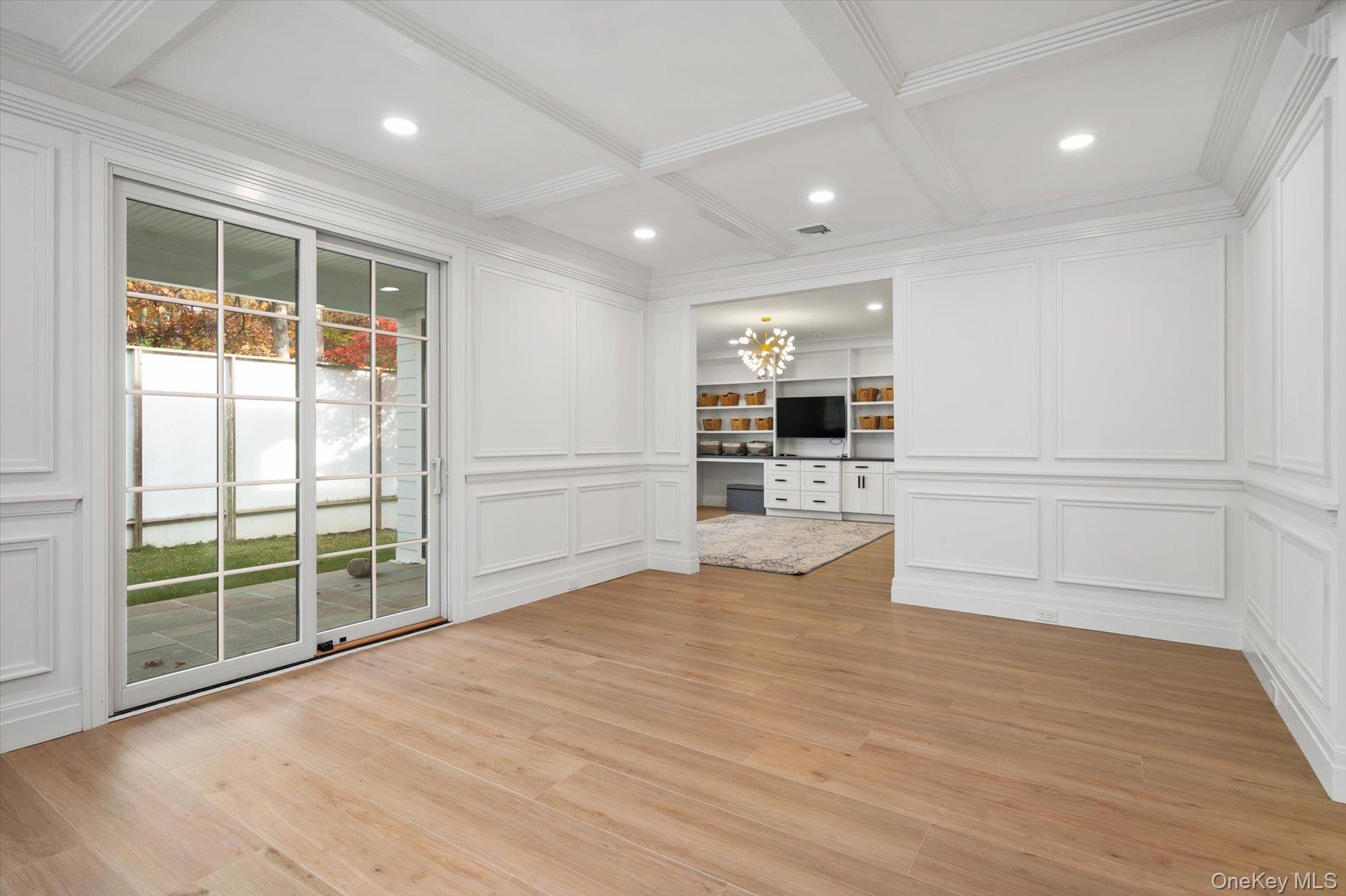 #6 photo, 7 Barrington Place, Melville , NY 11747