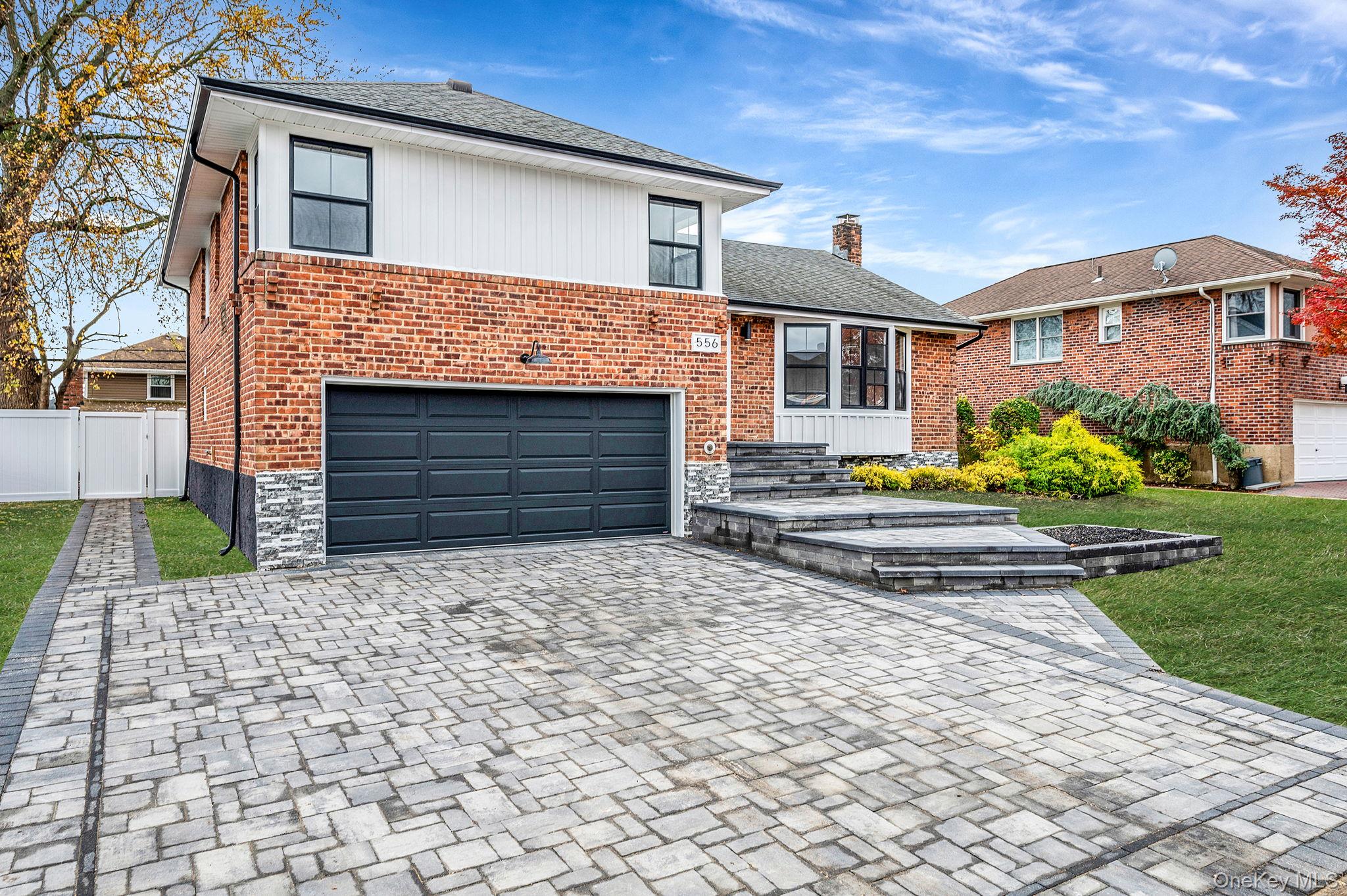 #2 photo, 556 N Suffolk Avenue, Massapequa , NY 11758