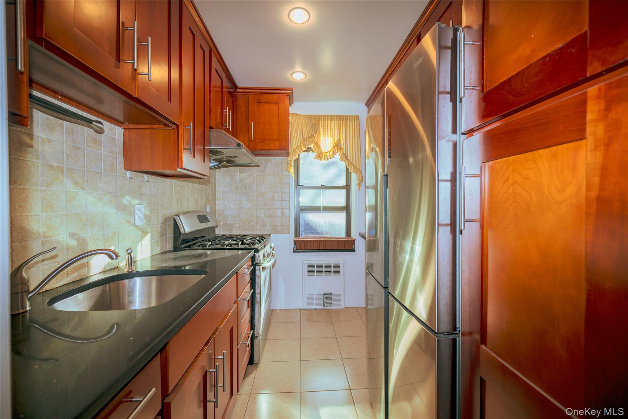 #17 photo, 33-44 Junction Boulevard, Jackson Heights , NY 11372