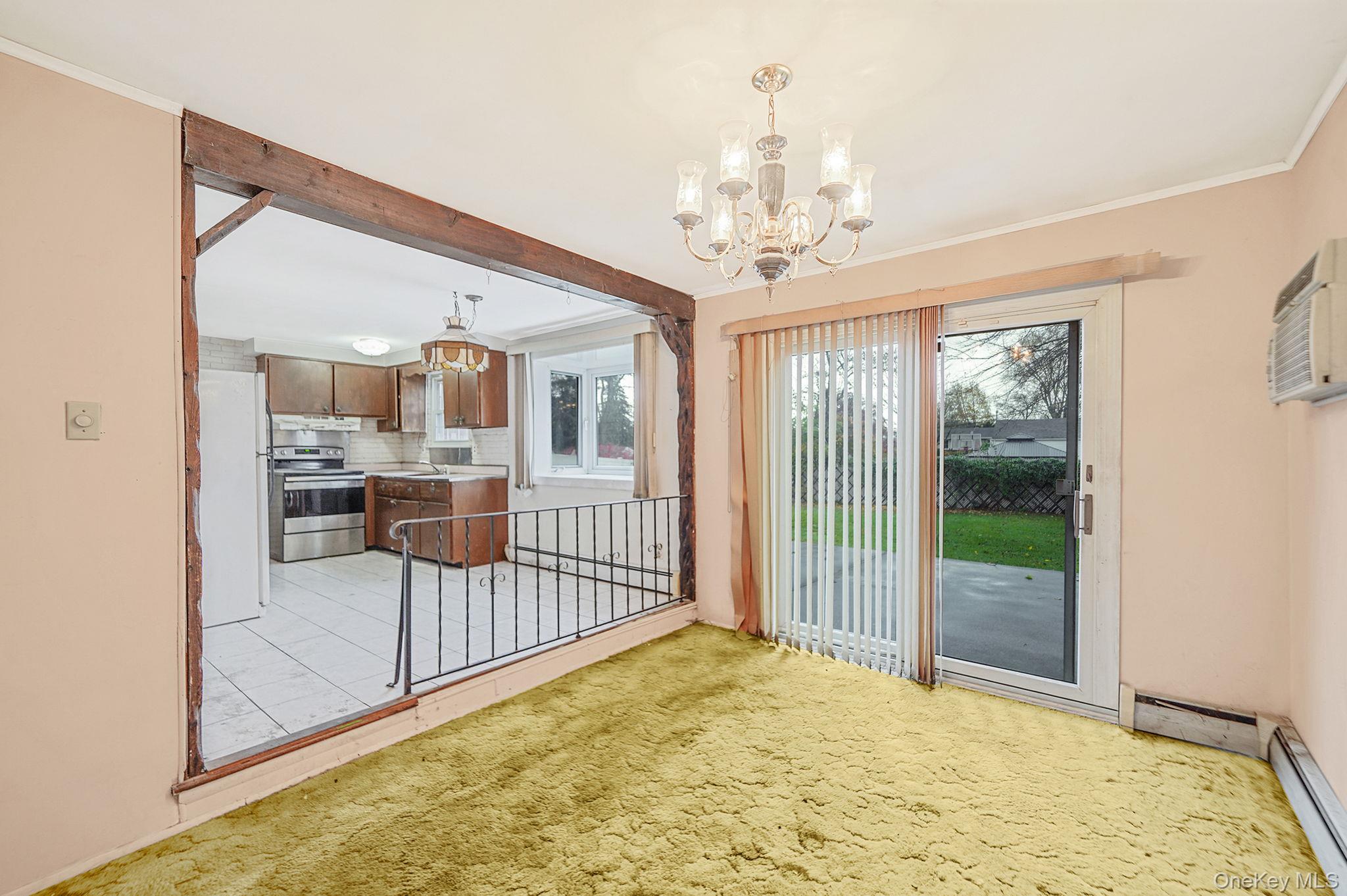 #10 photo, 98 Rose Place, サフォーク郡 Selden , NY 11784