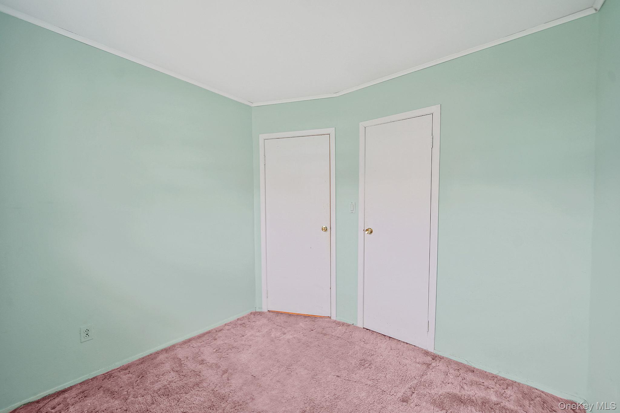 #18 photo, 98 Rose Place, サフォーク郡 Selden , NY 11784