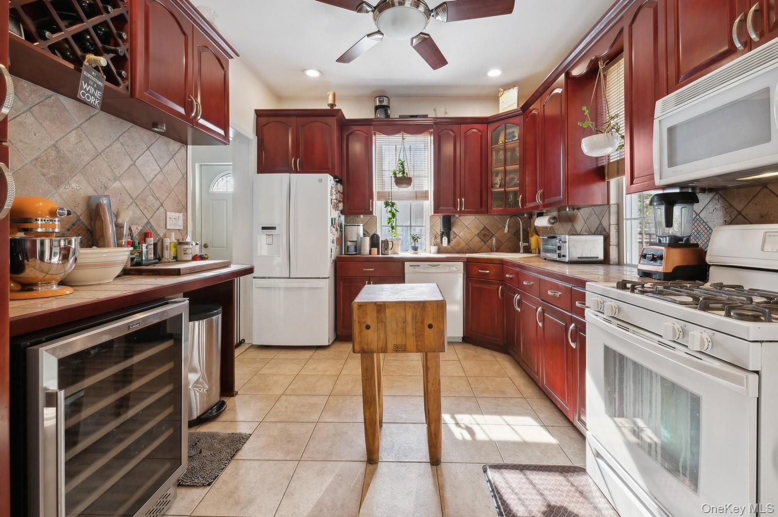 #3 photo, 1541 Overing Street, Bronx , NY 10461