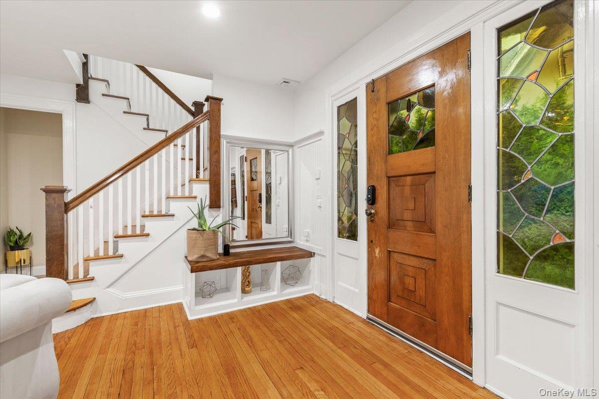 #4 photo, 47 Edgecliff Terrace, Yonkers , NY 10705