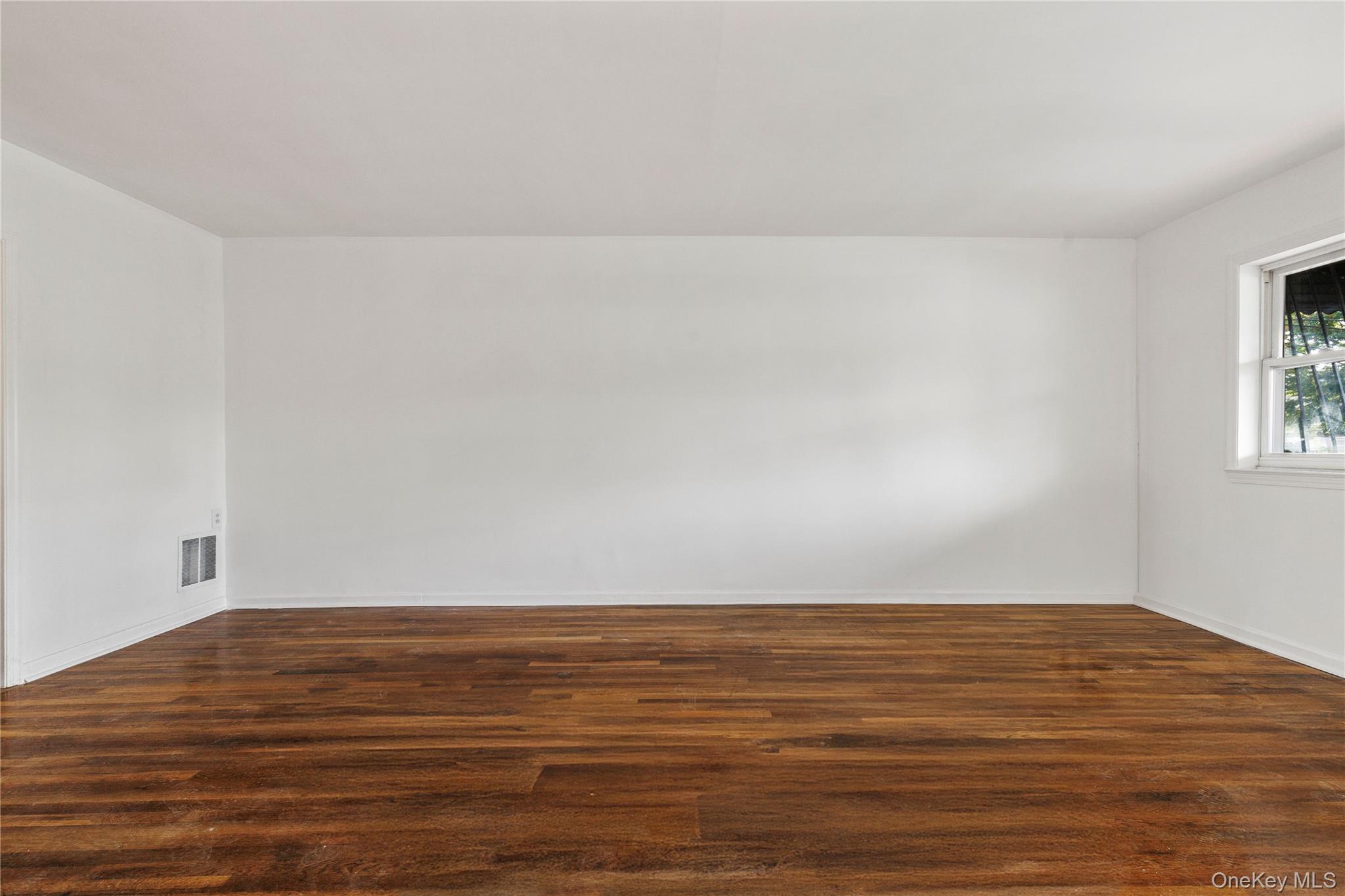 #7 photo, 3766 Bronxwood Avenue, Bronx , NY 10469