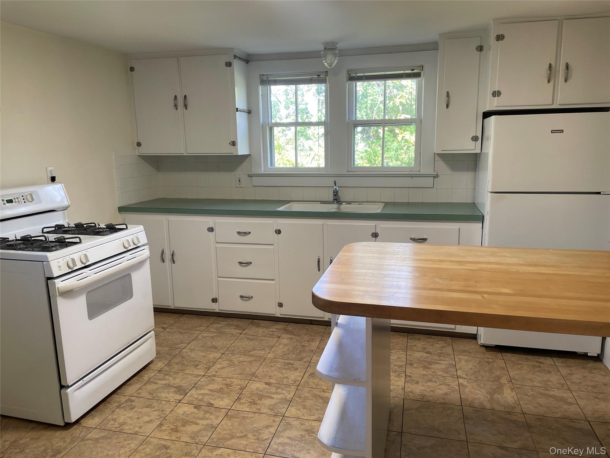 #10 photo, 40 W Garden Street, Rhinebeck , NY 12572