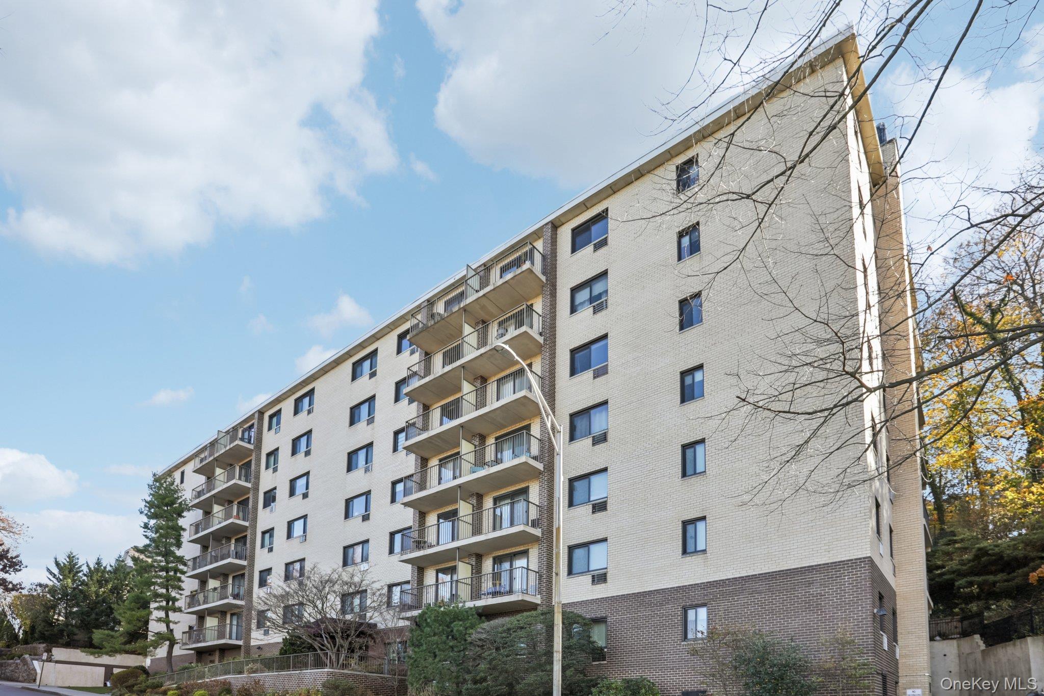 #3 photo, 108 Sagamore Road, Tuckahoe , NY 10707