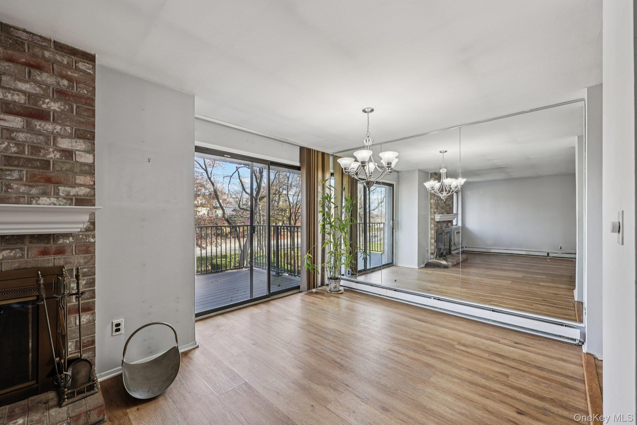 #10 photo, 107 N Broadway, White Plains , NY 10601