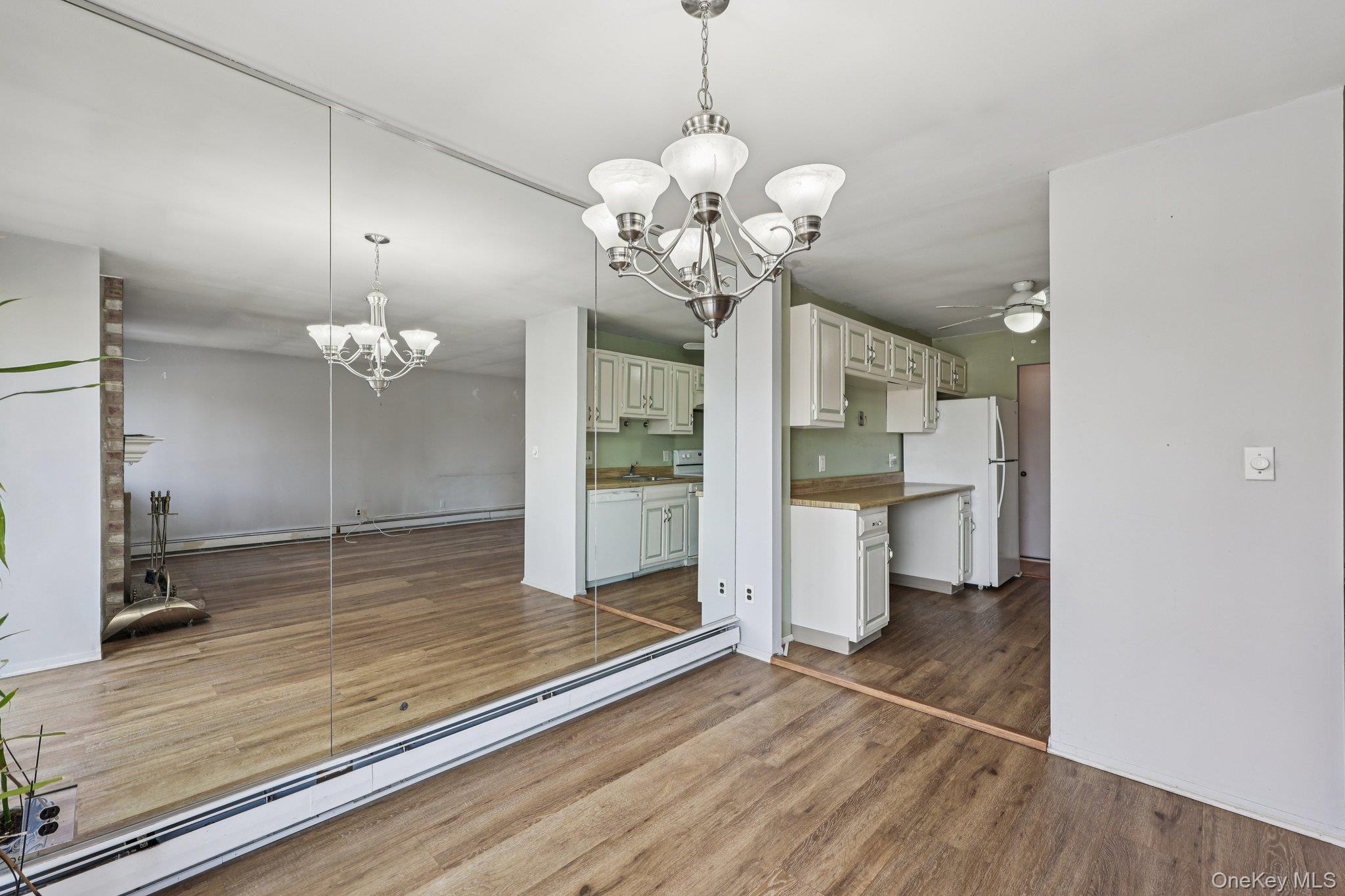 #20 photo, 107 N Broadway, White Plains , NY 10601