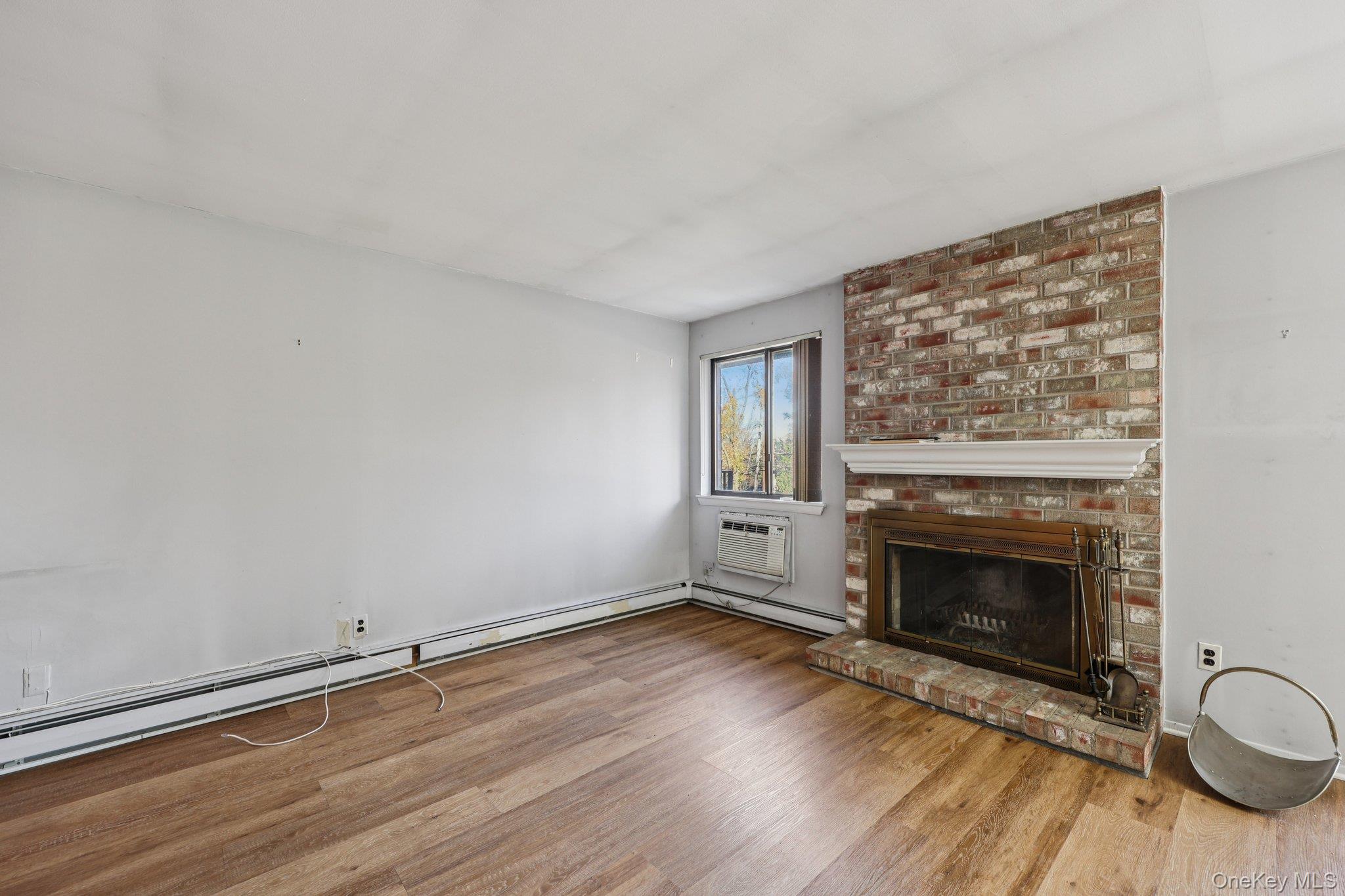 #8 photo, 107 N Broadway, White Plains , NY 10601