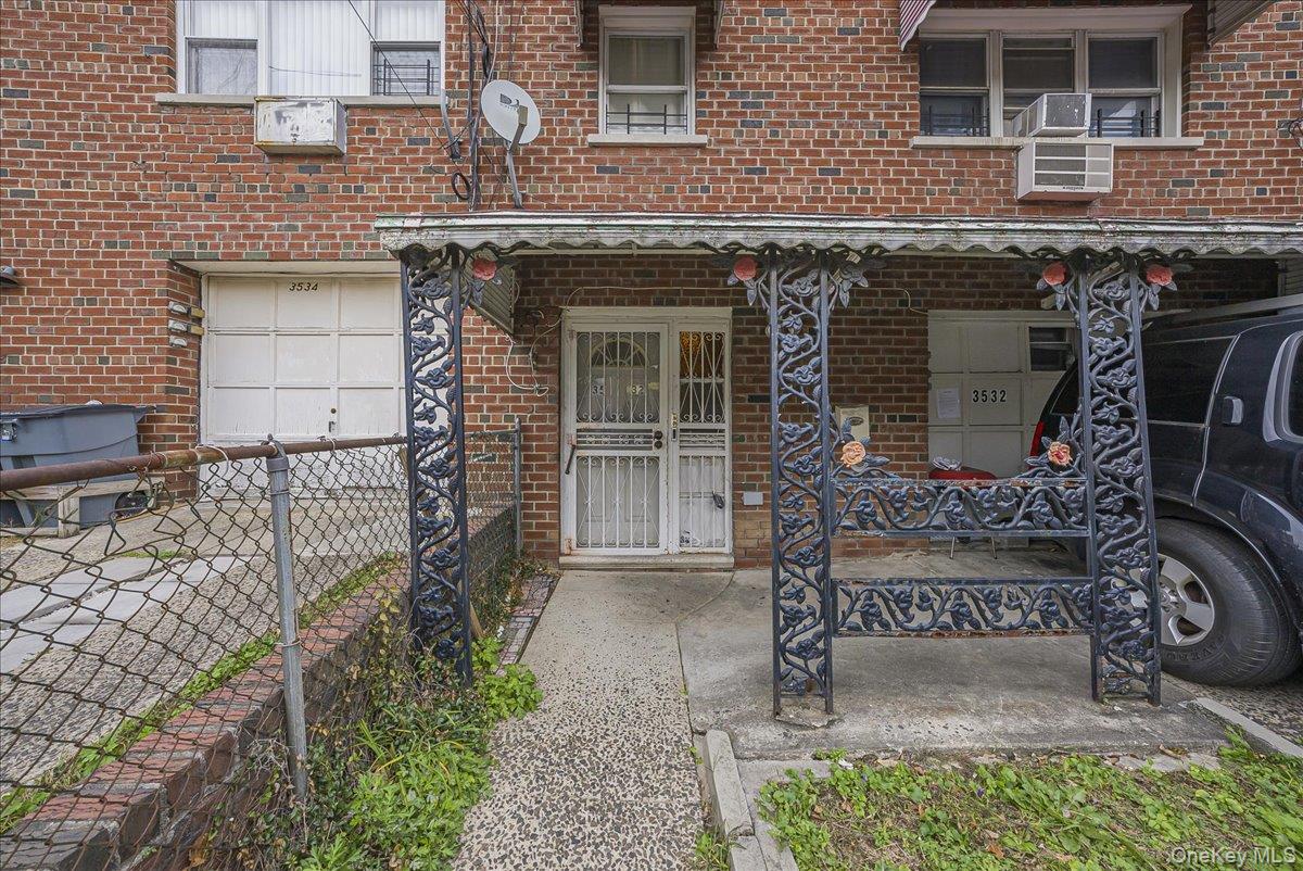 #8 photo, 3532 Ely Avenue, Bronx , NY 10466