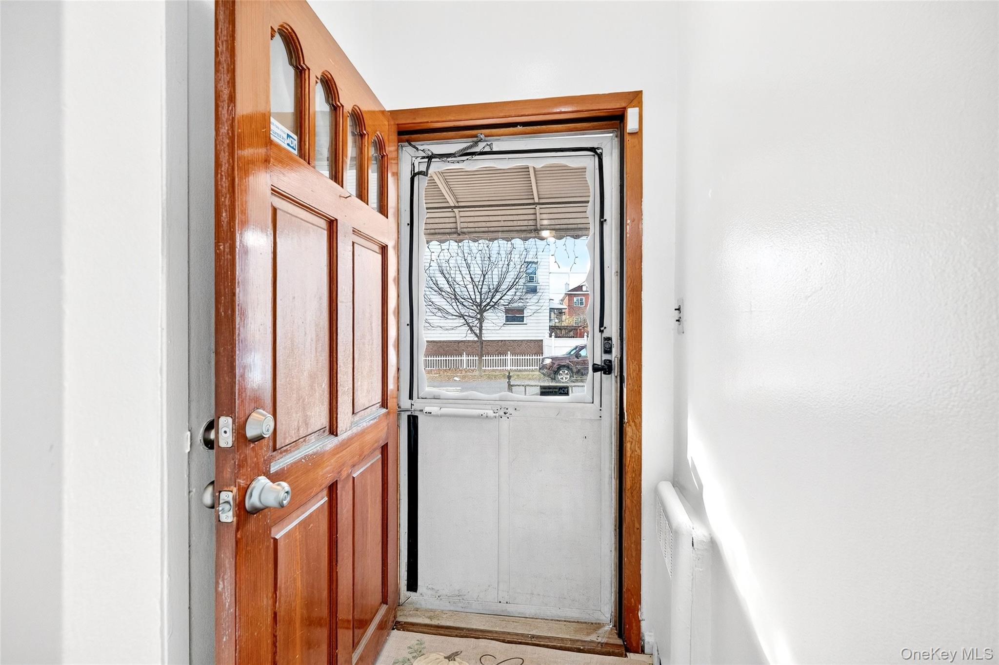 #12 photo, 1304 Hobart Avenue, Bronx , NY 10461