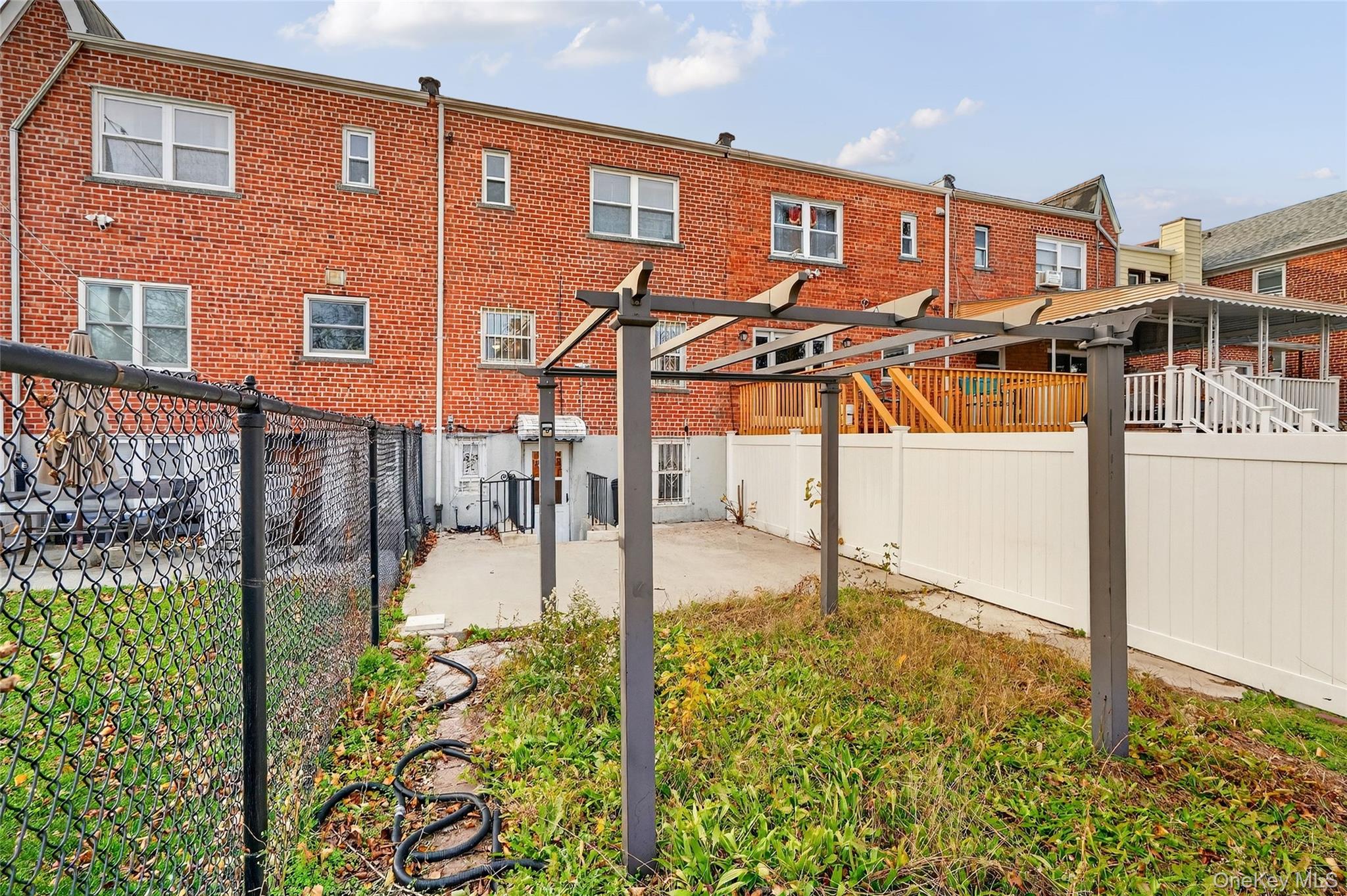 #7 photo, 1304 Hobart Avenue, Bronx , NY 10461