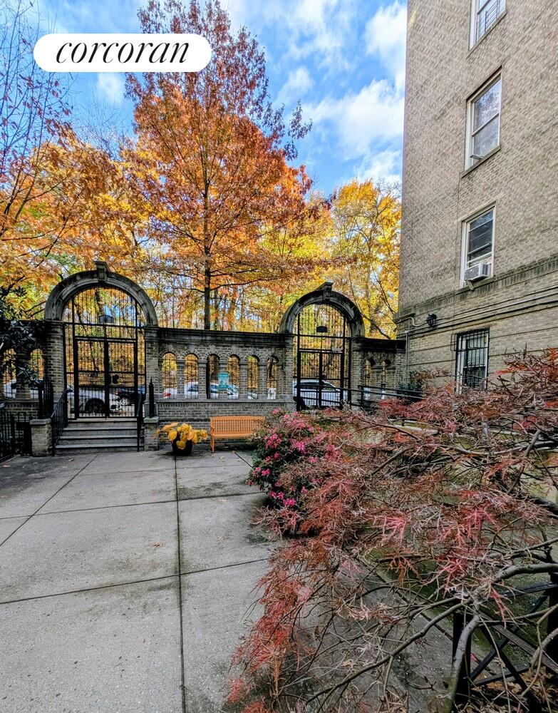 #13 photo, Bronx, Concourse , NY 10451