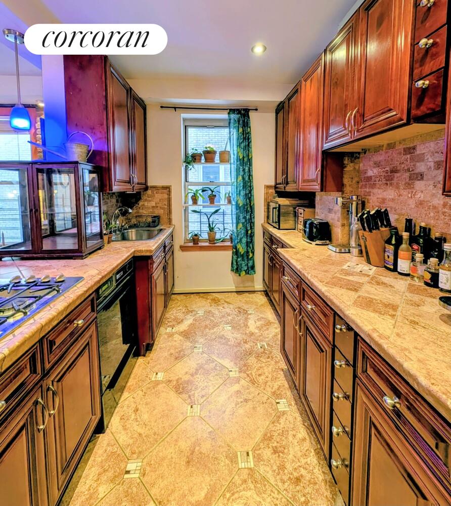 #5 photo, Bronx, Concourse , NY 10451