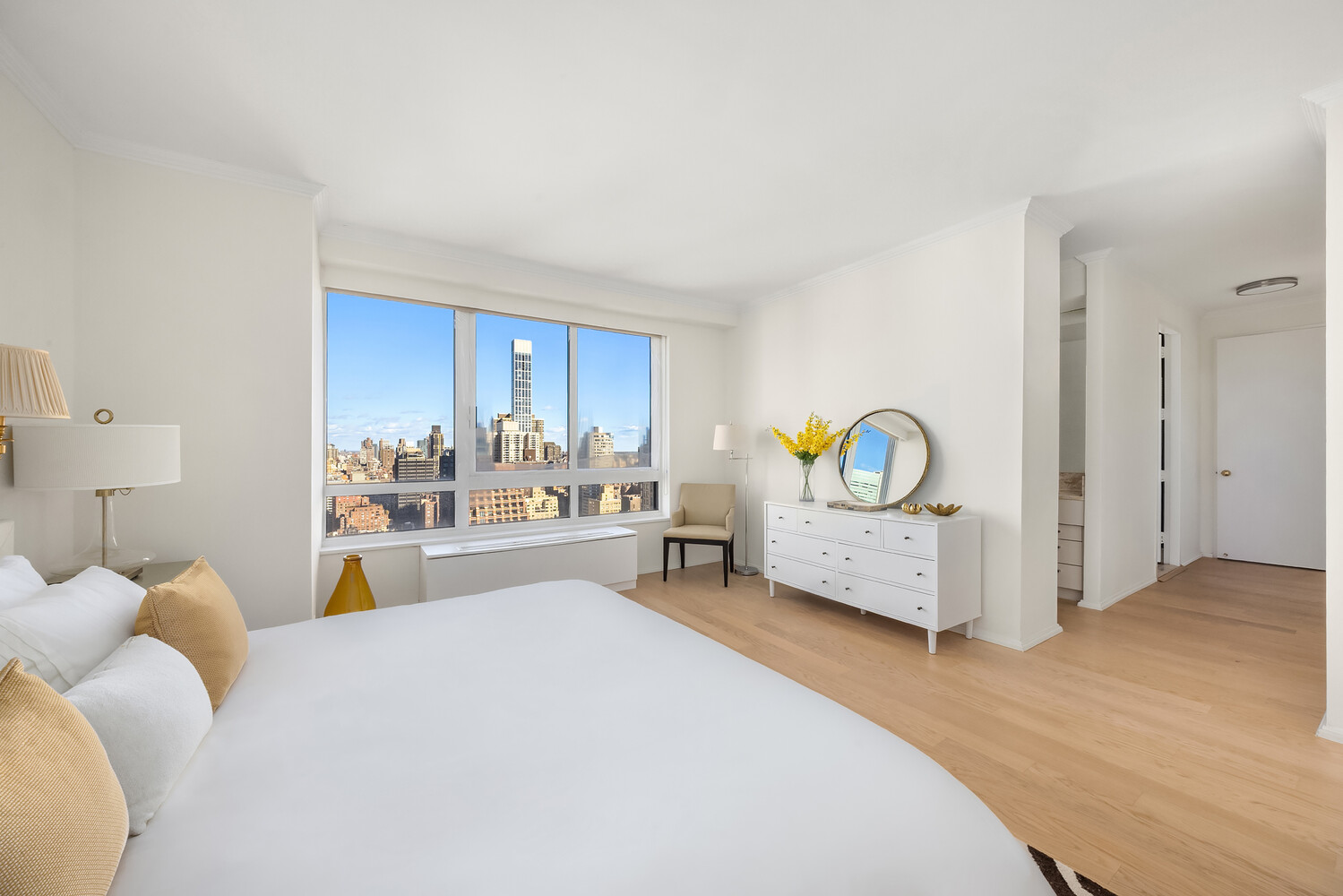 #7 photo, 100 UNITED NATIONS Plaza, Turtle Bay , NY 10017