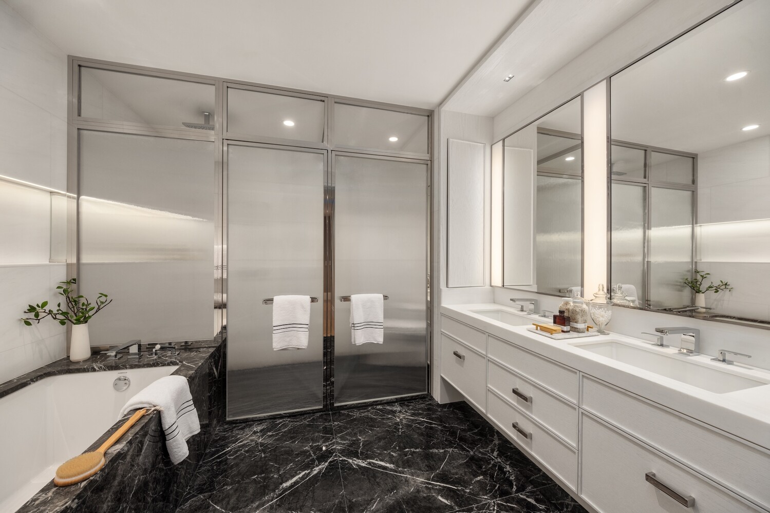 #19 photo, 50 W 66TH Street, Lincoln Square , NY 10023