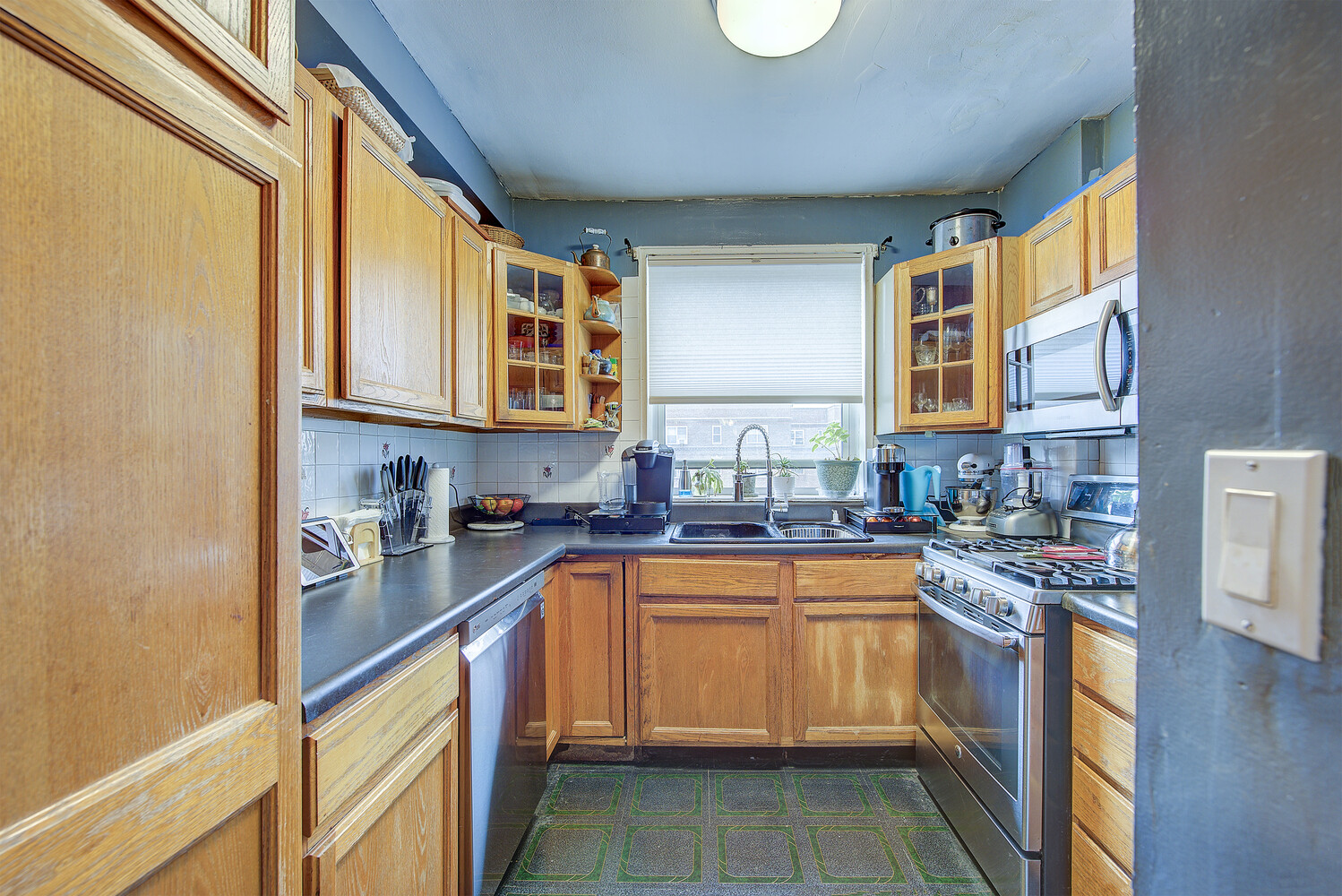 #9 photo, 68-61 YELLOWSTONE Boulevard, Forest Hills , NY 11375