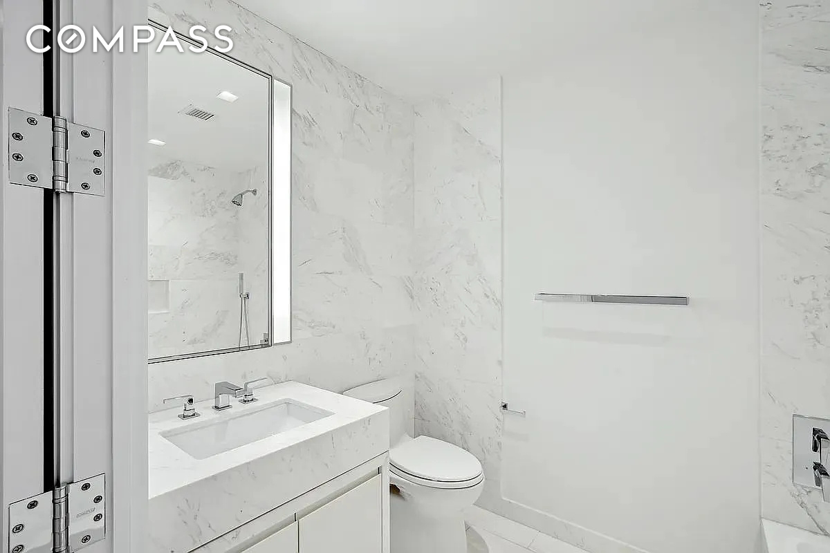 #10 photo, New York City, Upper West Side , NY 10024