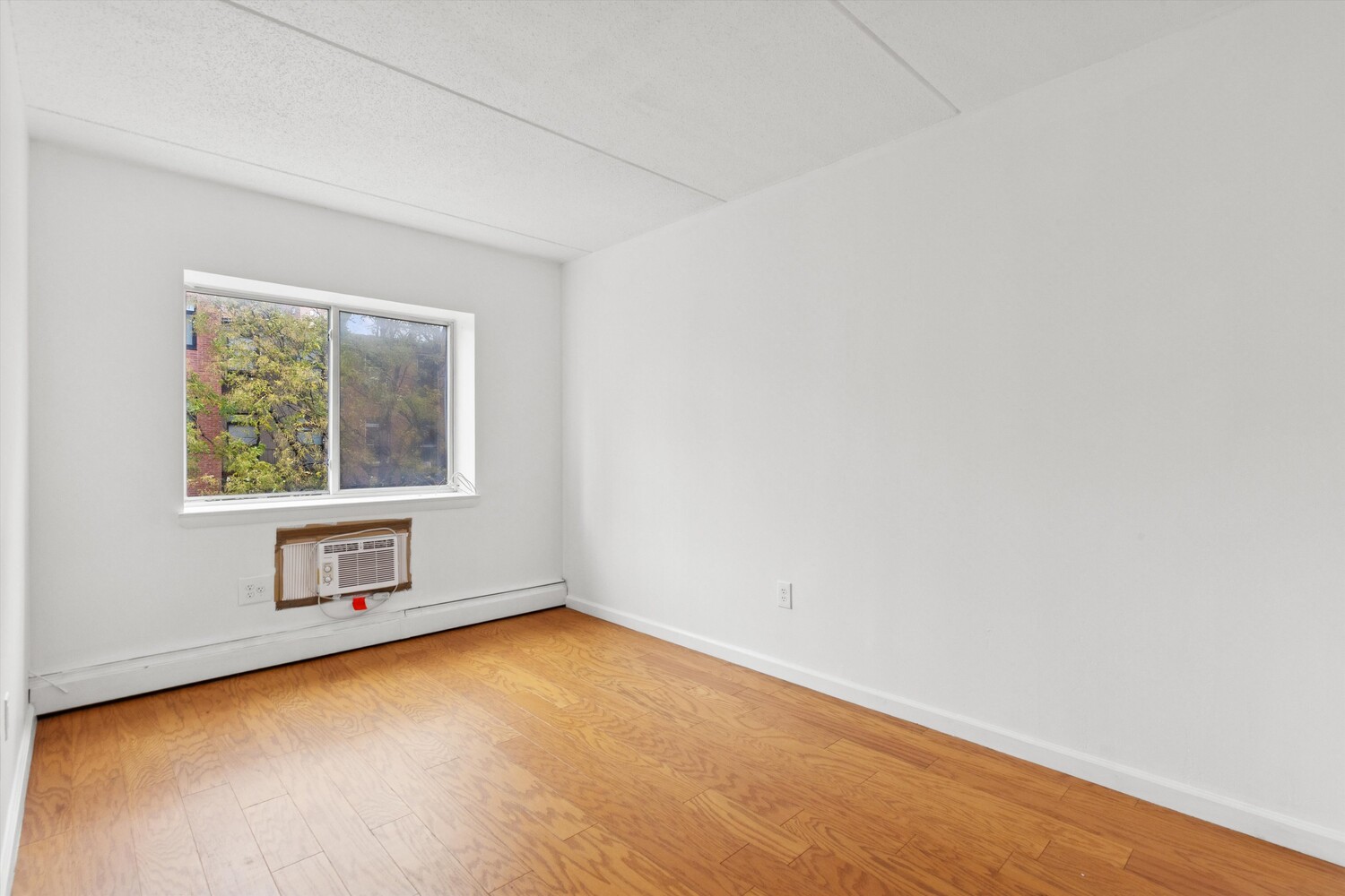 #15 photo, 323 E 119TH Street, East Harlem , NY 10035