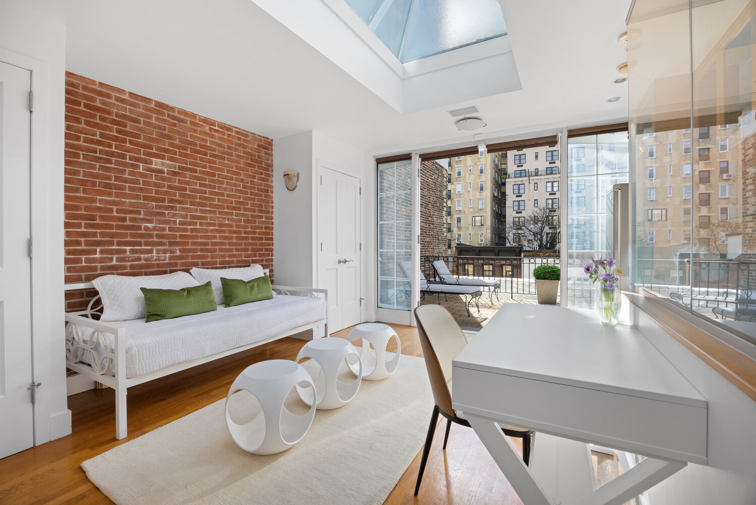 #12 photo, 51 W 82ND Street, Upper West Side , NY 10024